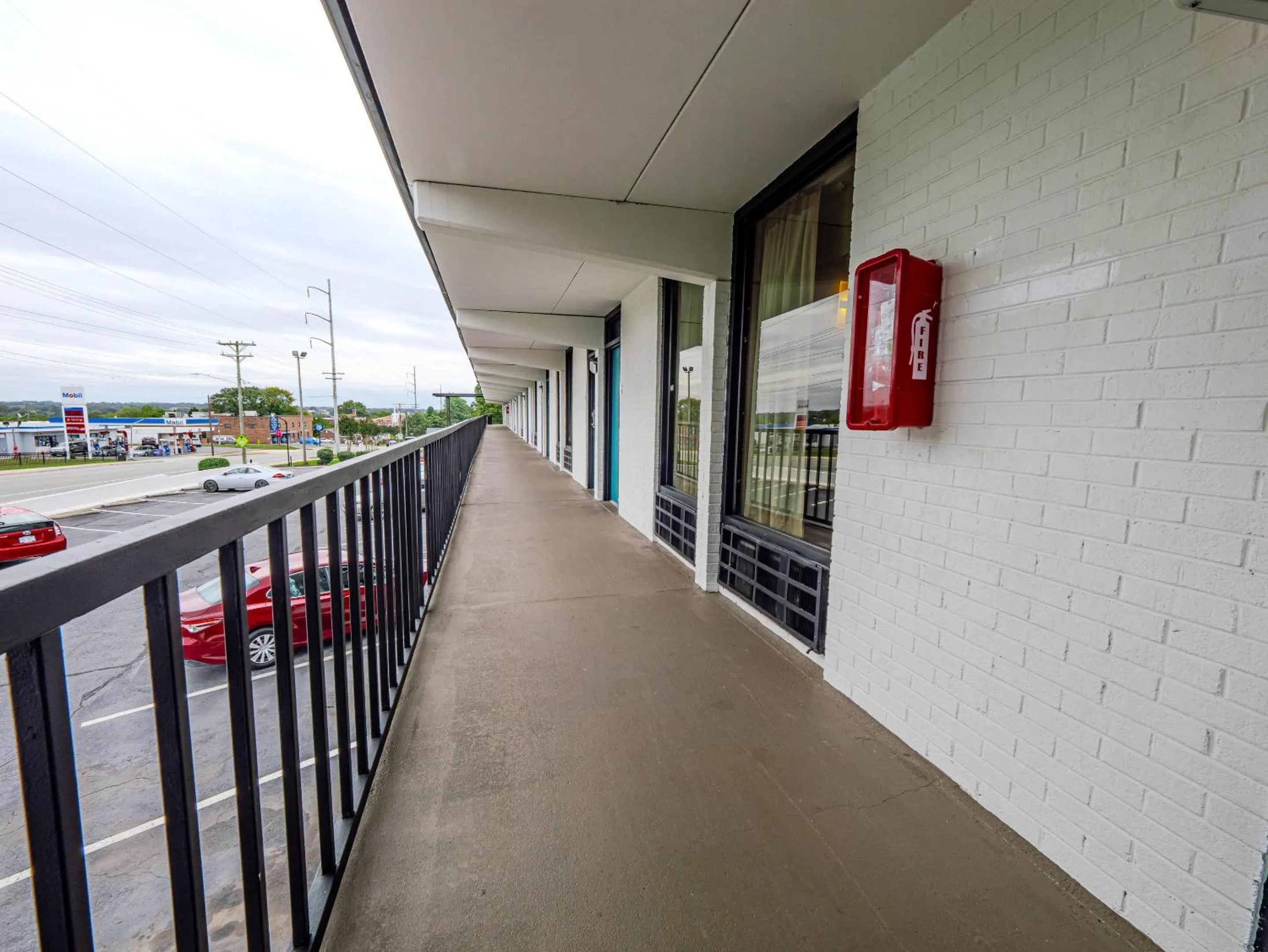 Property building in Clarion Pointe Winston - Salem Downtown