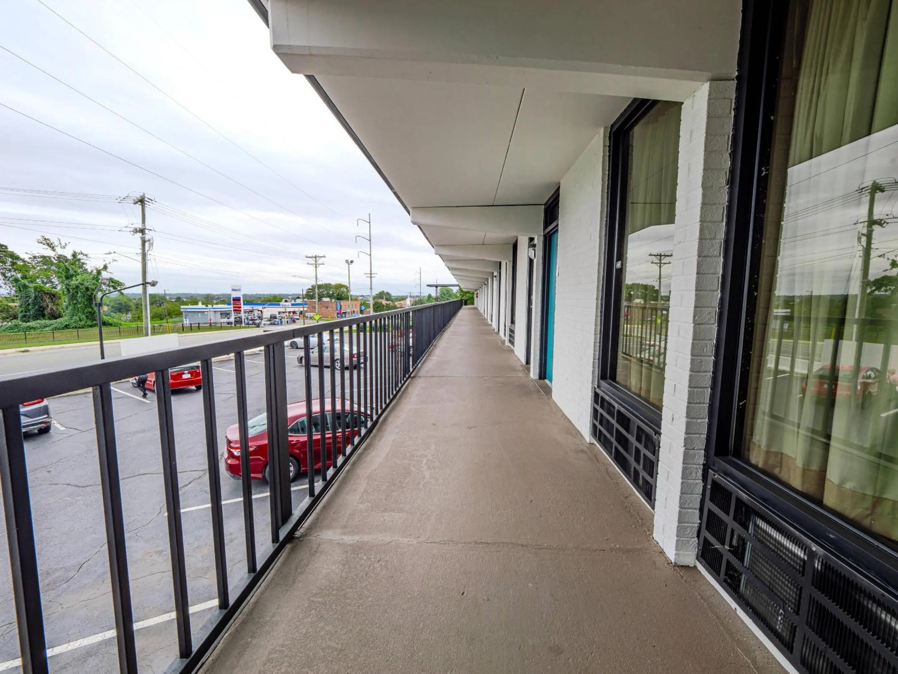 Property building in Clarion Pointe Winston - Salem Downtown