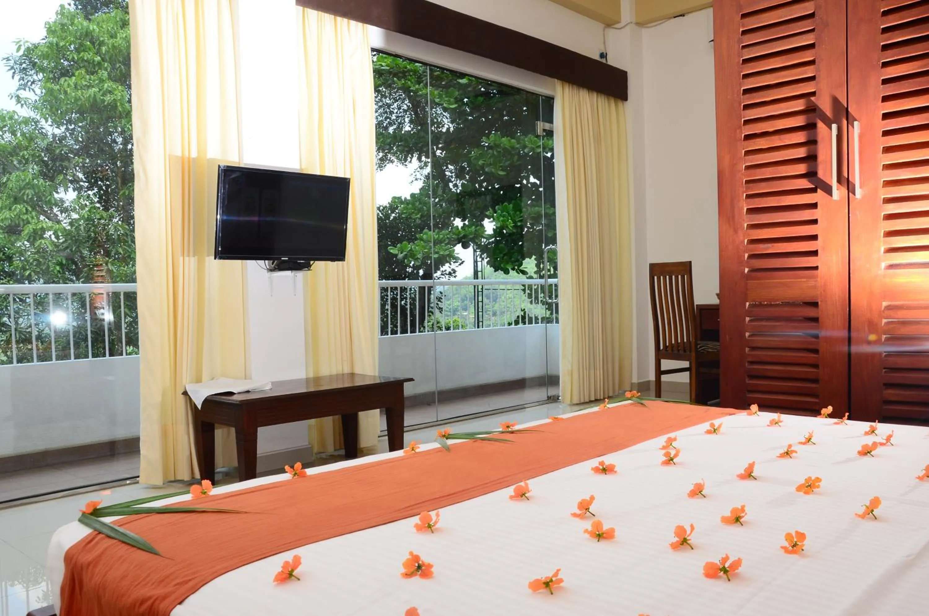 View (from property/room), Bed in Wijaya Holiday Resort