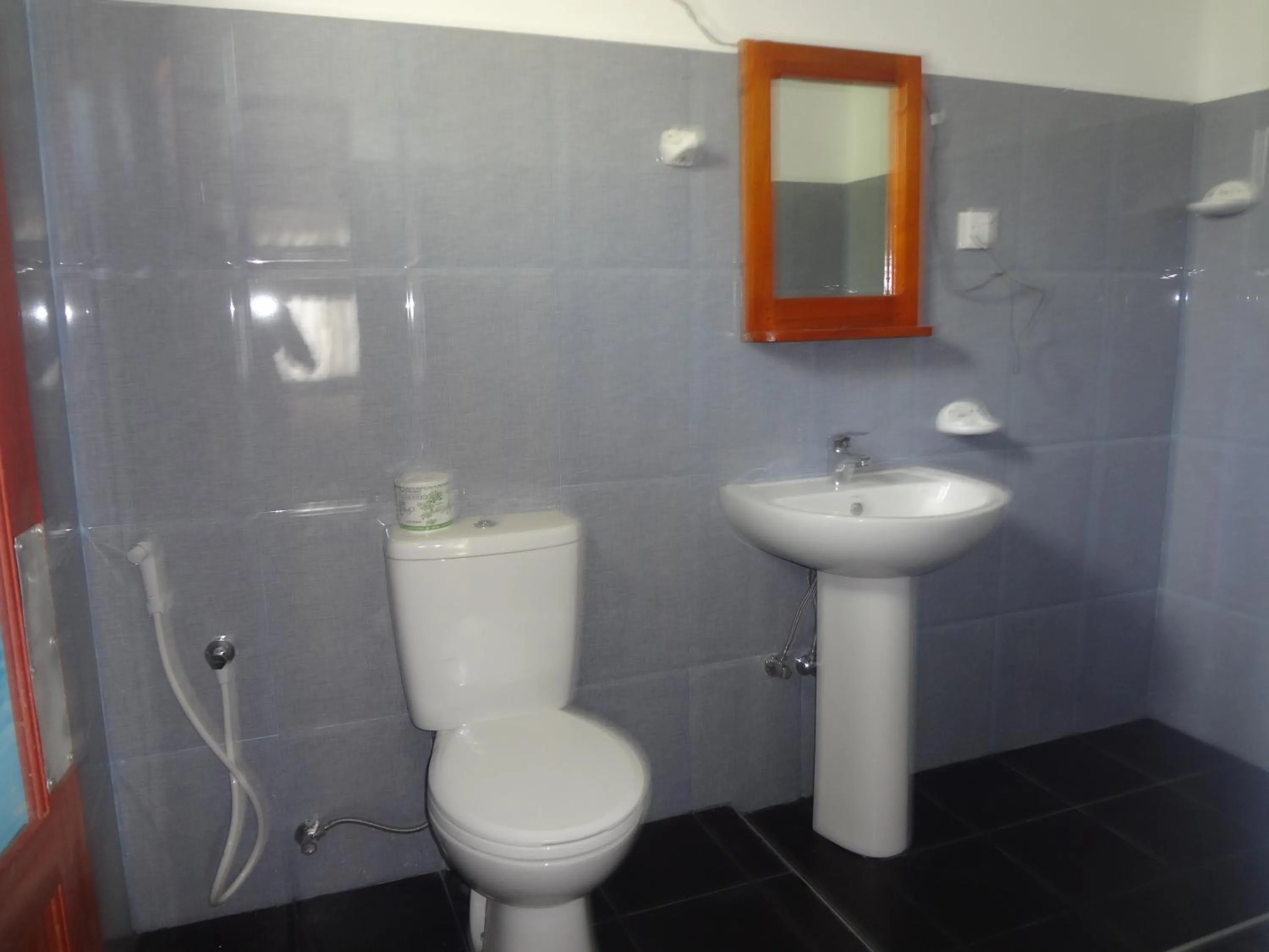 Ceylon Surf Guest and Restaurant