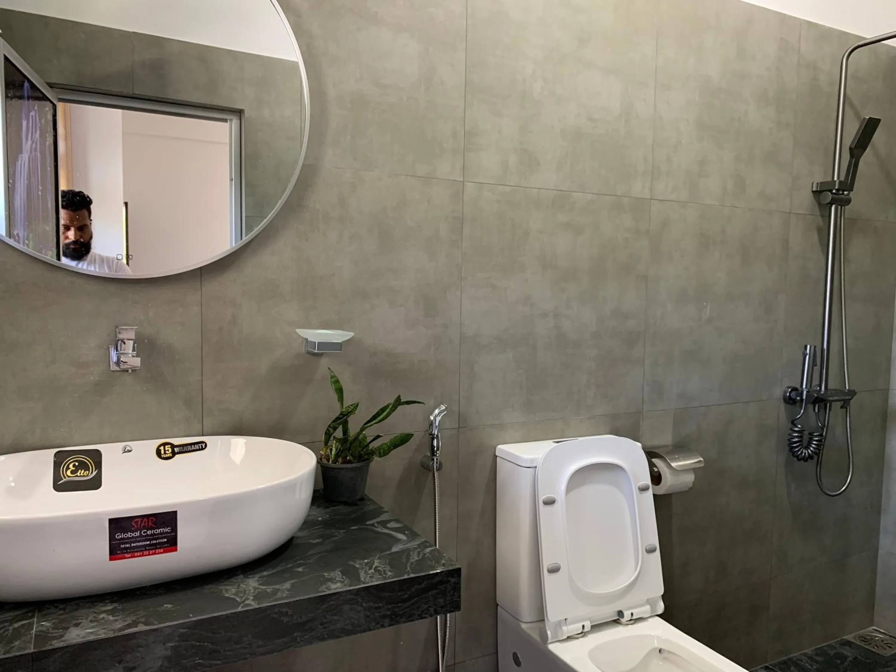 Ceylon Surf Guest and Restaurant