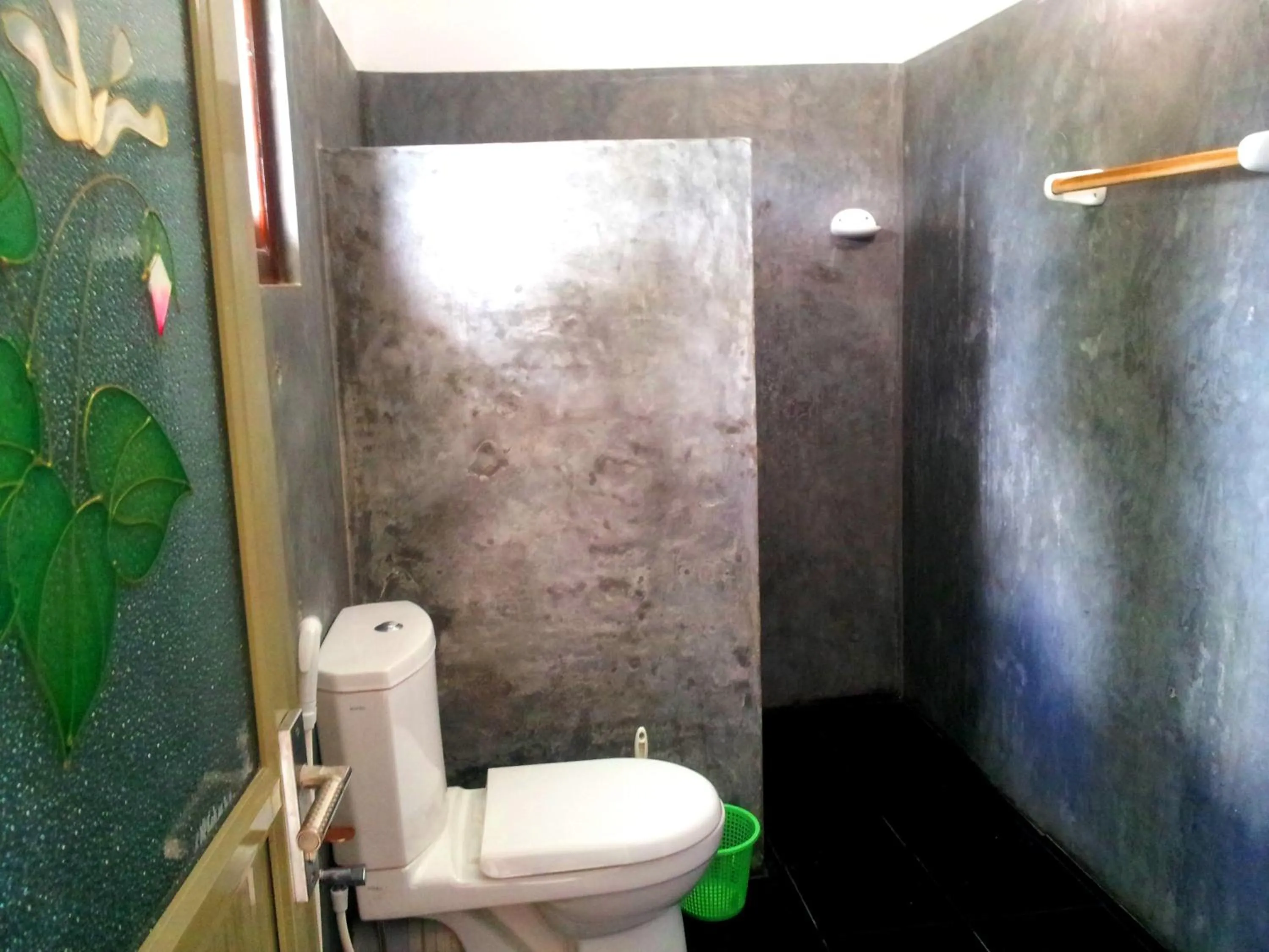 Bathroom in Ceylon Surf Guest and Restaurant