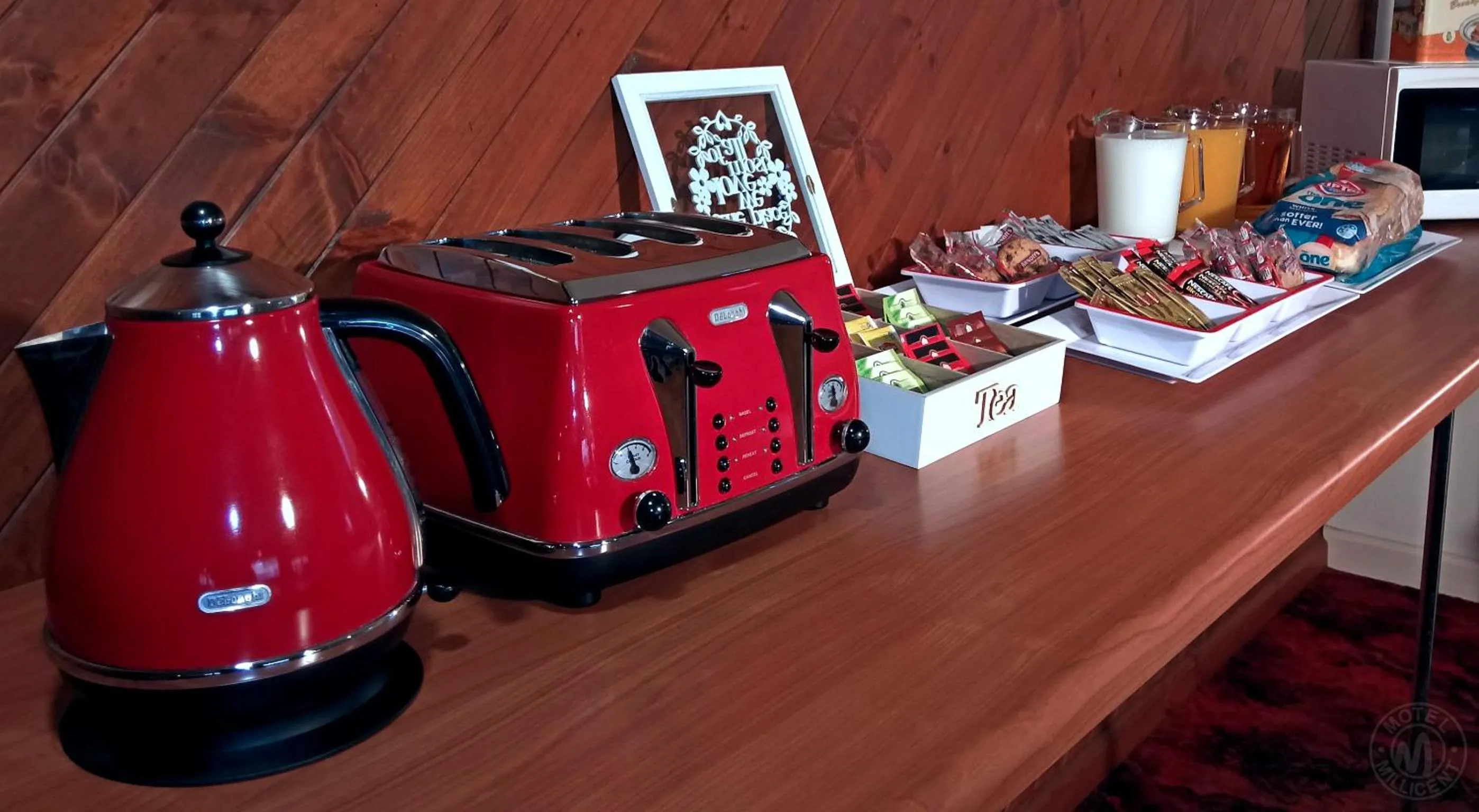 Restaurant/places to eat in Millicent Motel