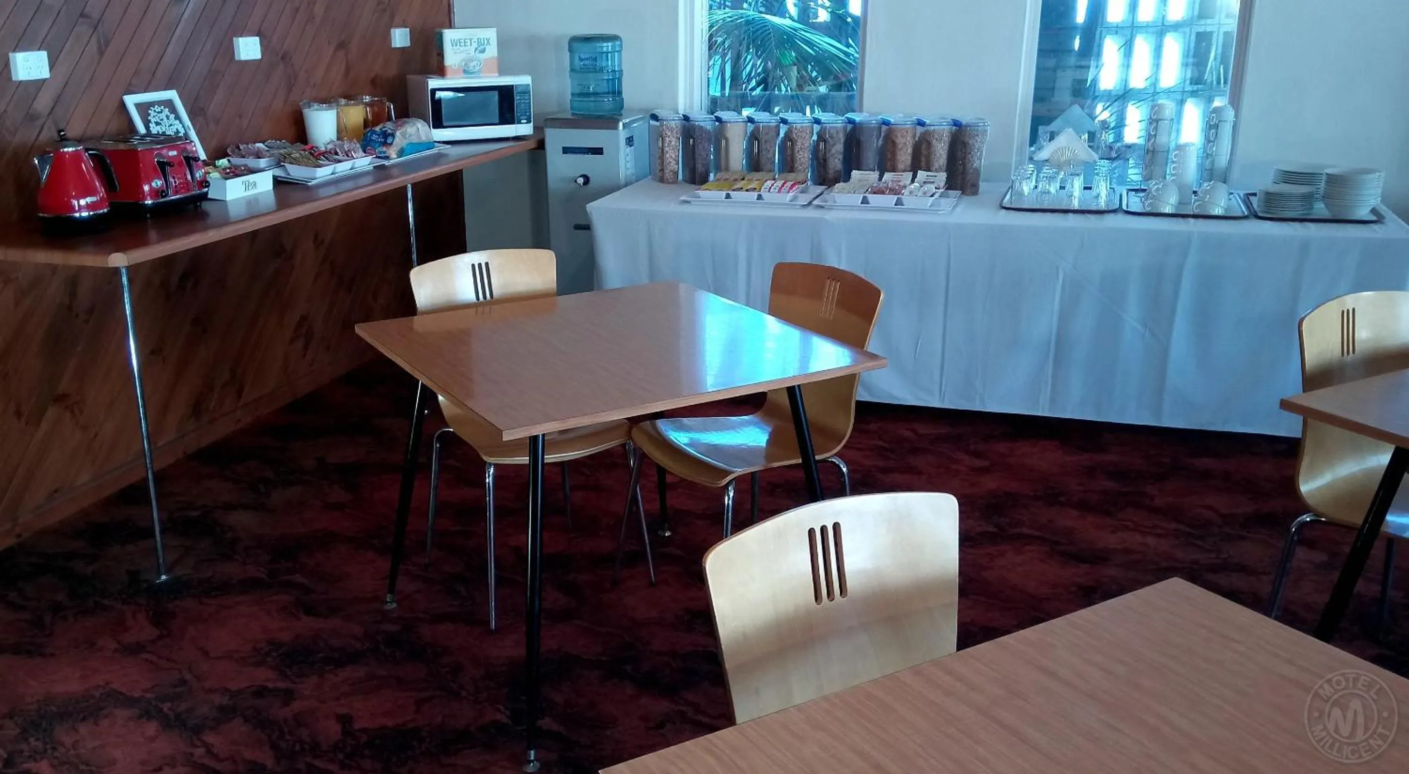 Restaurant/places to eat in Millicent Motel