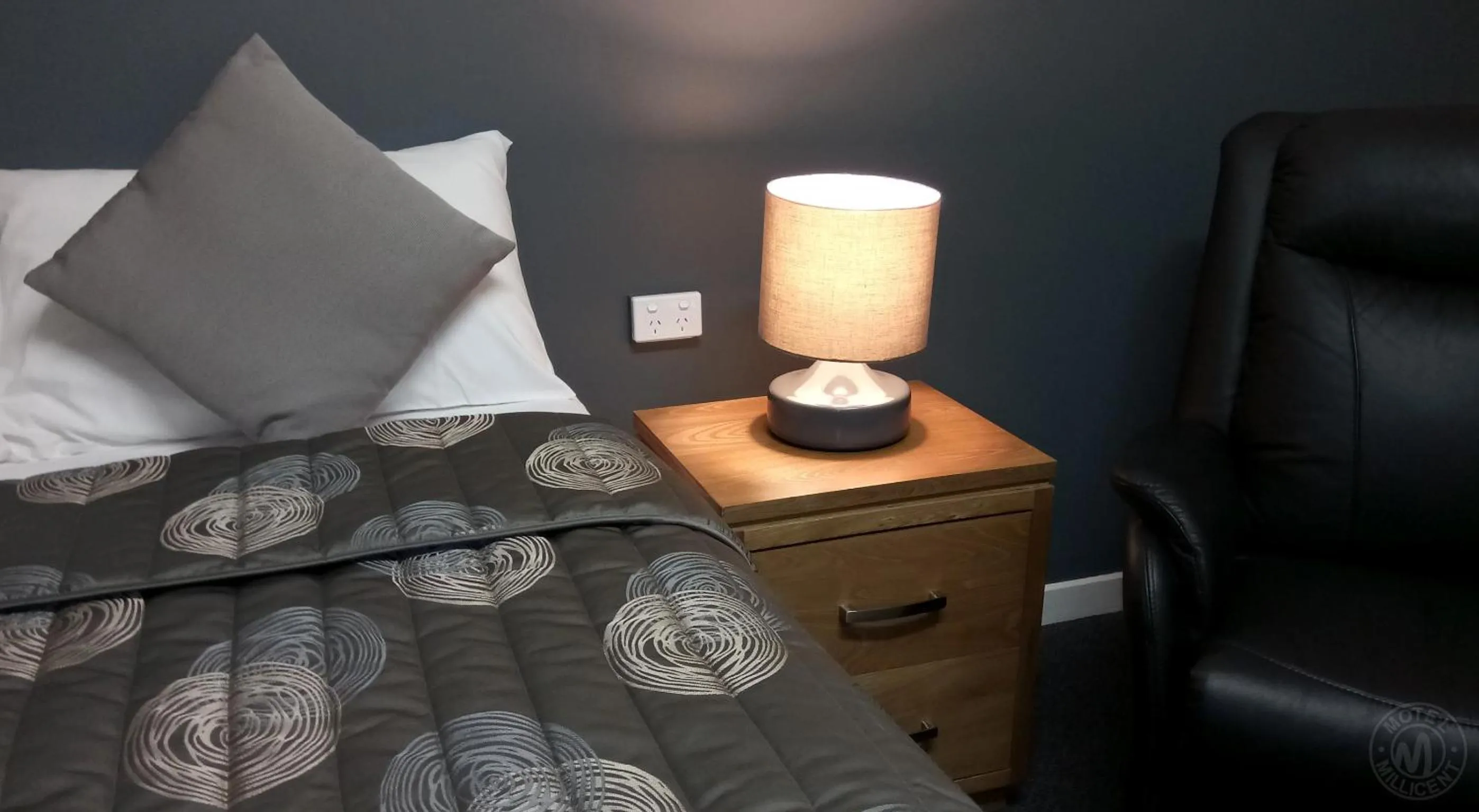 Bedroom, Bed in Millicent Motel