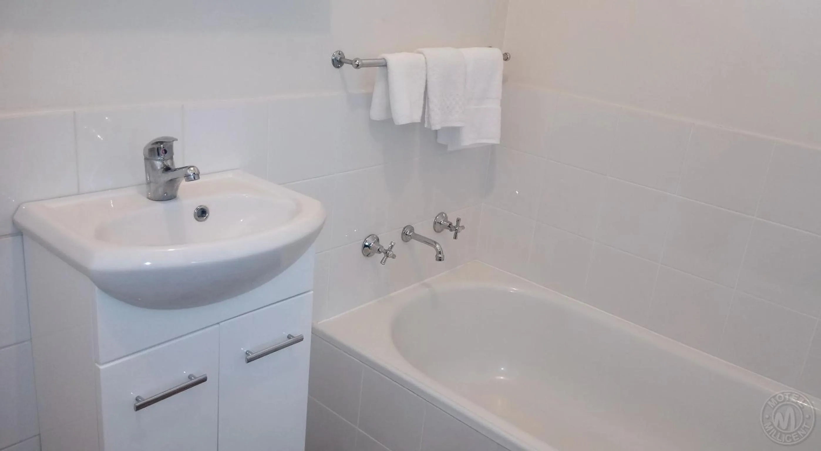 Bathroom in Millicent Motel