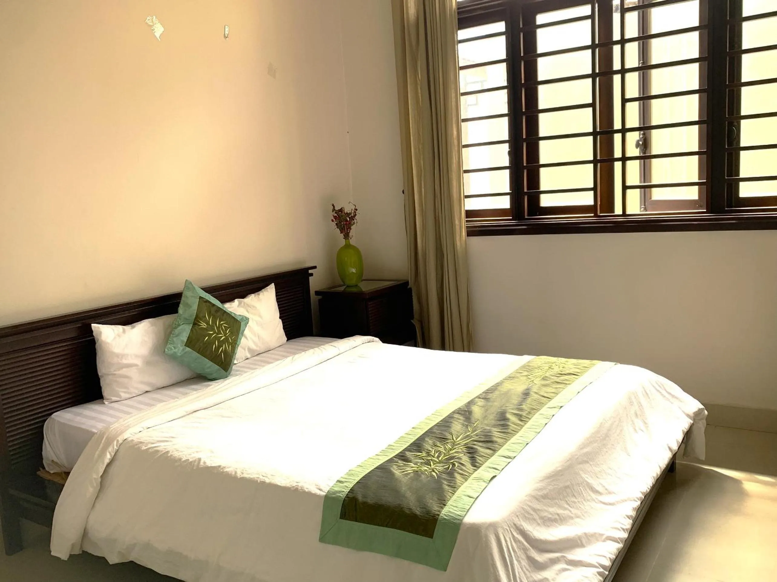 Photo of the whole room, Bed in Jolie Villa Hoi An