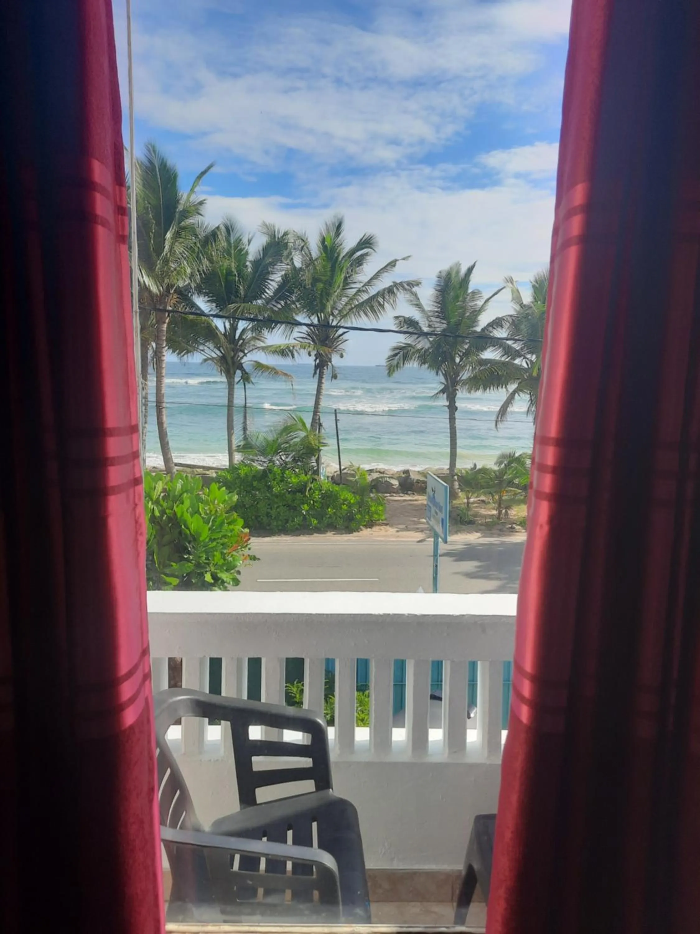 White Surfing Beach Resort