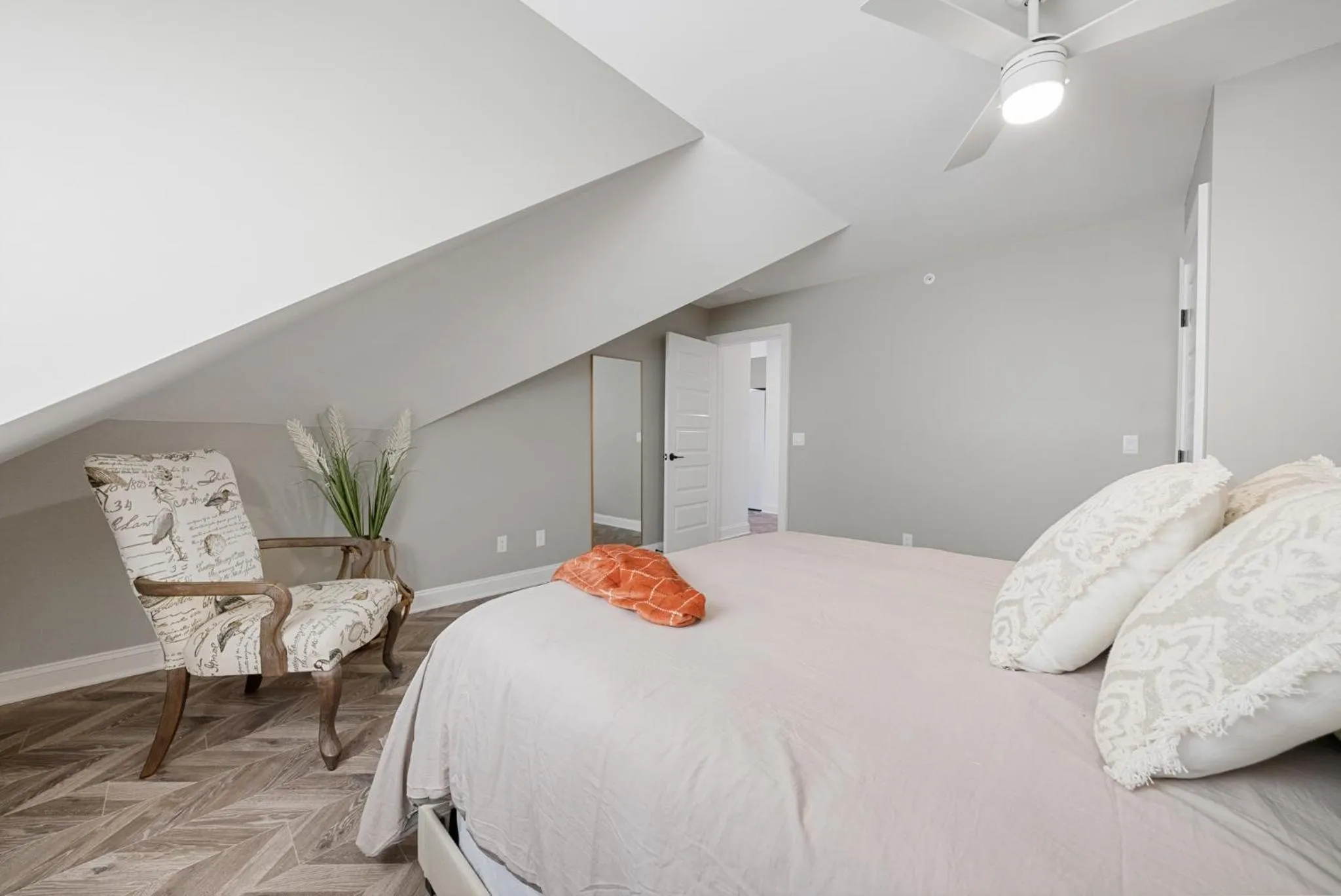 Property building, Bed in The Washington Downtown Boutique Hotel