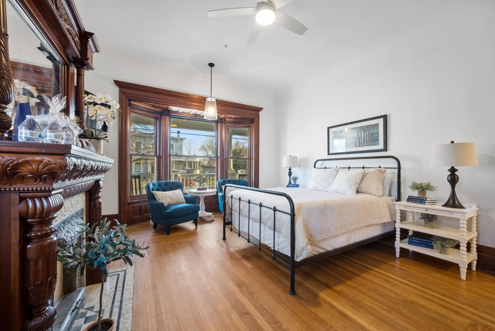 Bed in The Washington Downtown Boutique Hotel