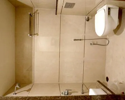 Bathroom in Adarsh Palace Hotel Near Bhopal Railway Station and Nadra Bus Stand Bhopal