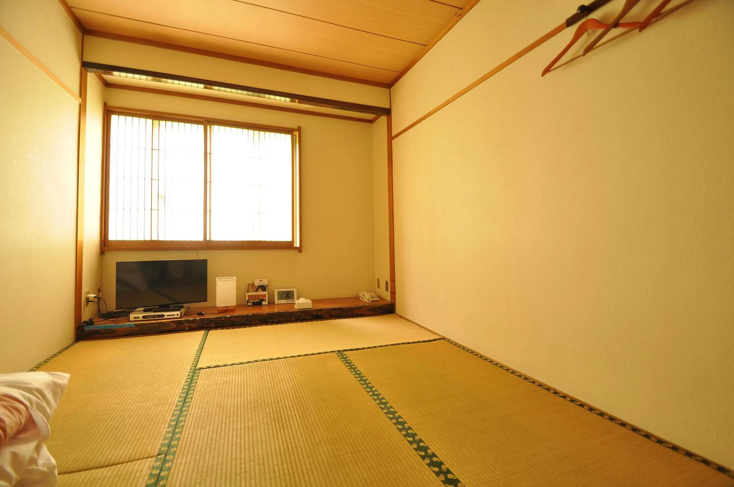 Photo of the whole room in Business Hotel Atelier