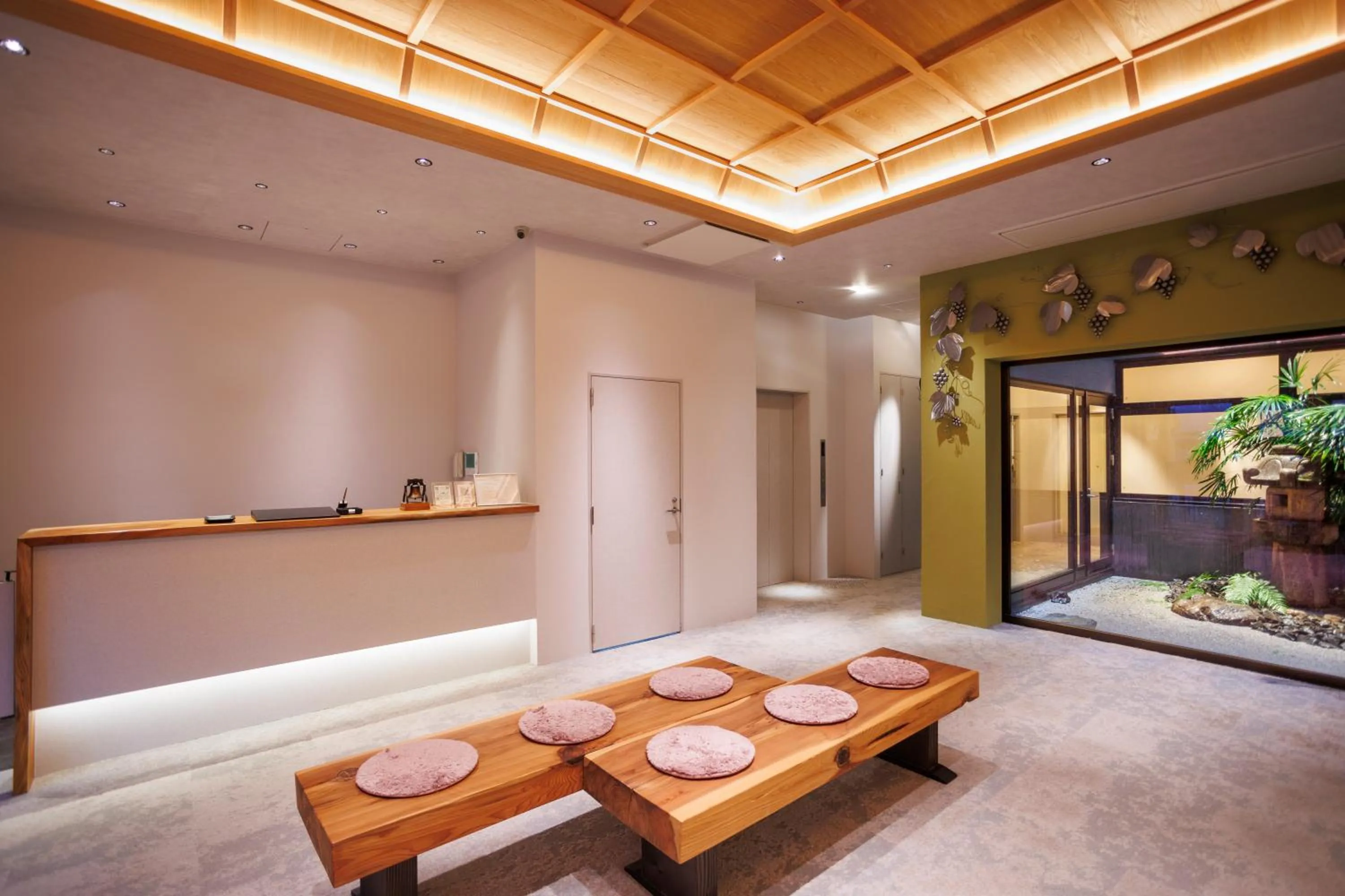 Lobby or reception, Bed in Hotel Ethnography Kiyomizu Gojo