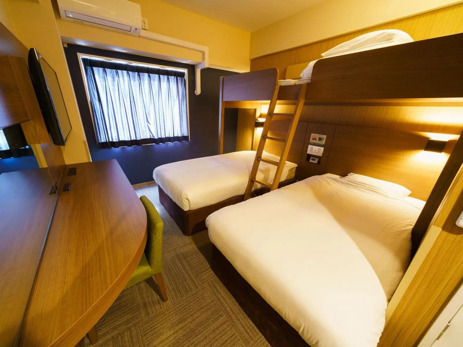 Bed in Super Hotel Ikebukuro-Eki Kitaguchi