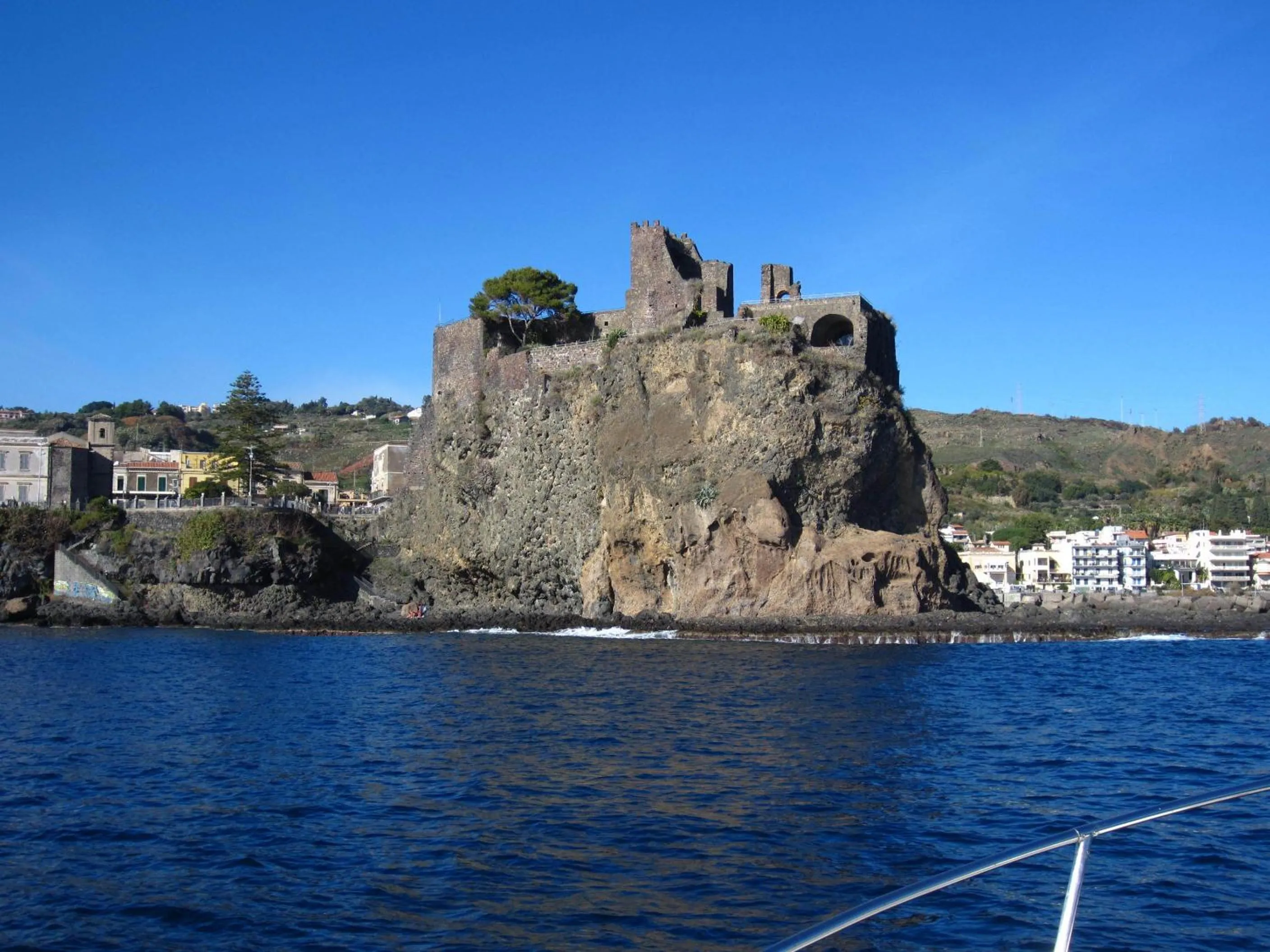 Summer in Eh13 Luxury Accommodation