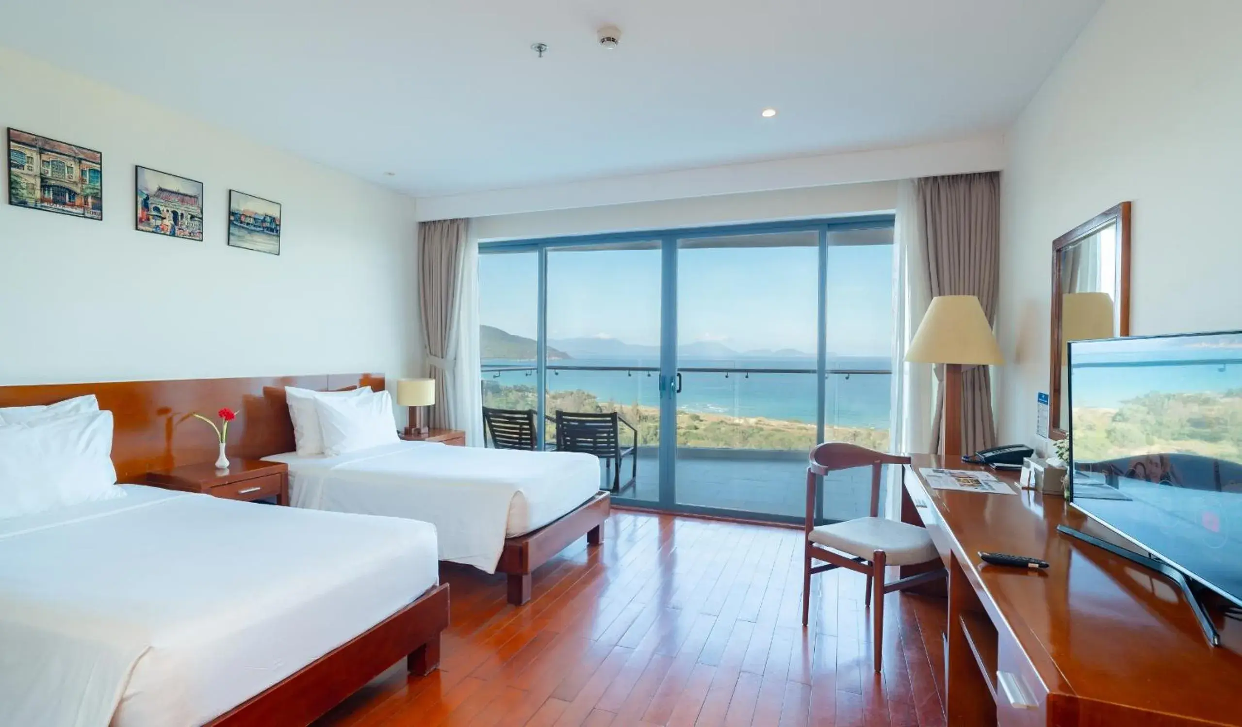 Twin Room with Bath in Cam Ranh Riviera Beach Resort & Spa Twin Room with Bath in Cam Ranh Riviera Beach Resort & Spa