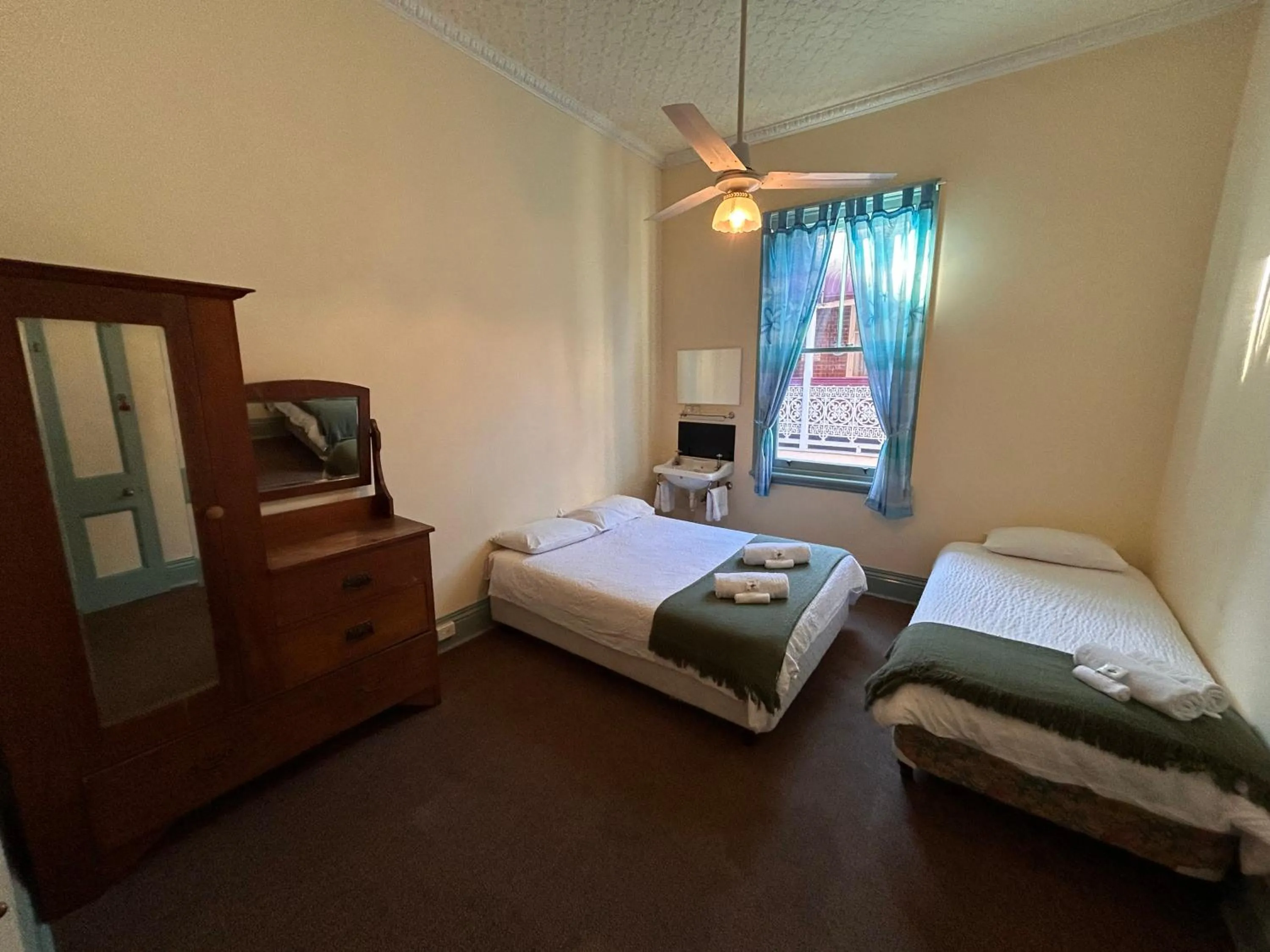 Bed in Criterion Warwick Hotel