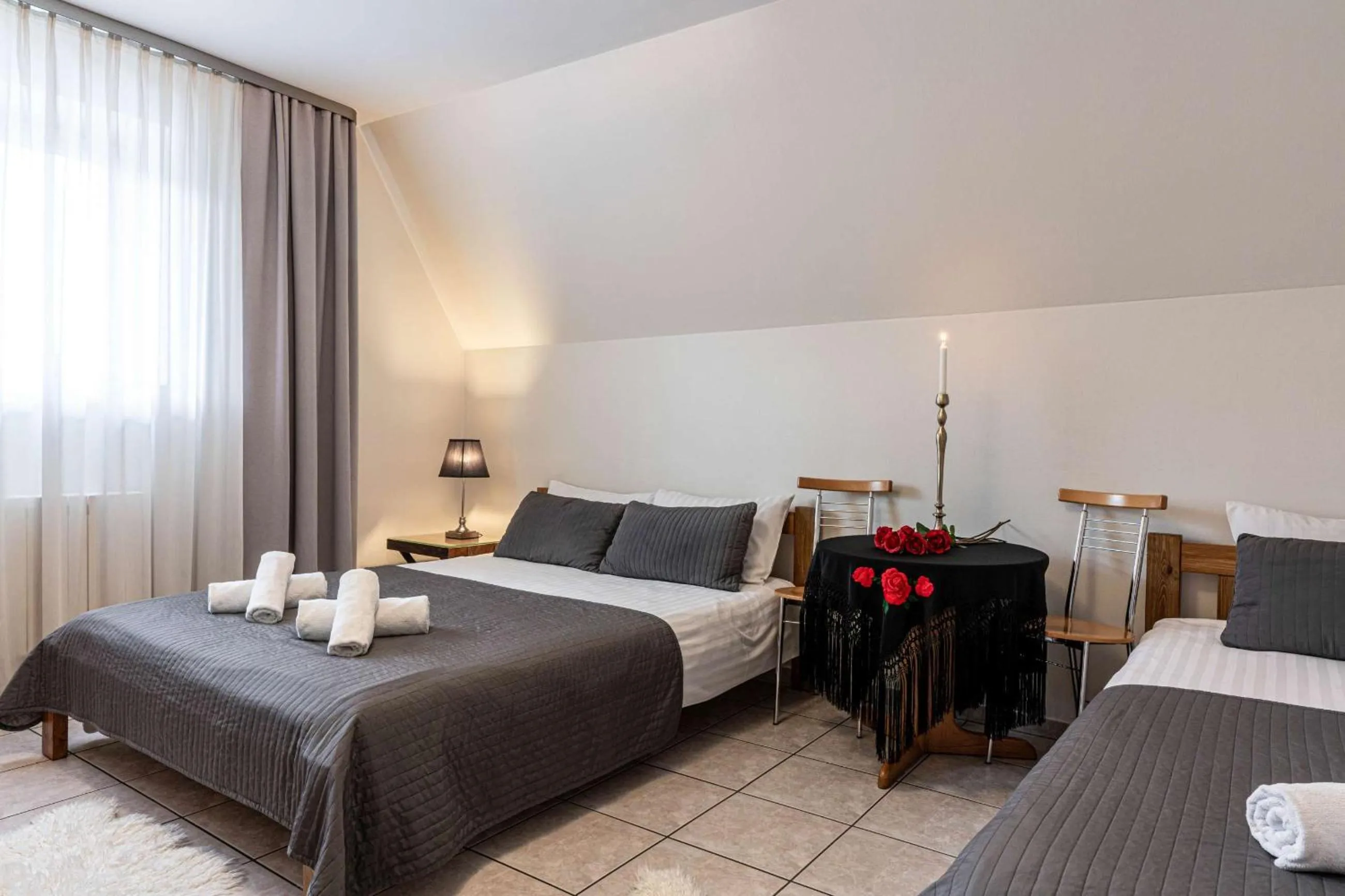 Bed in Liberta INN - Pokoje Gościnne