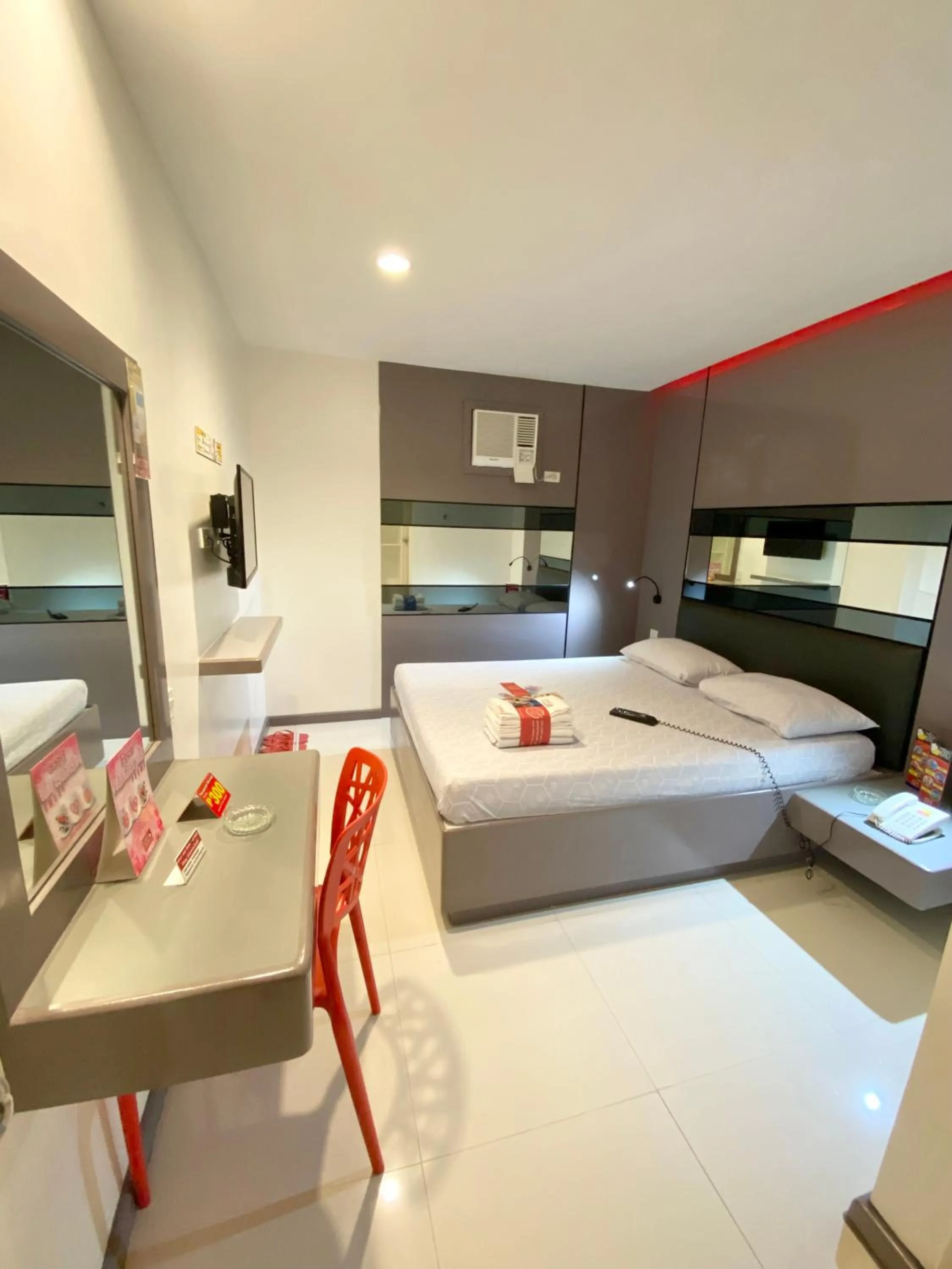 Bedroom, Bed in Hotel Sogo - EDSA Trinoma