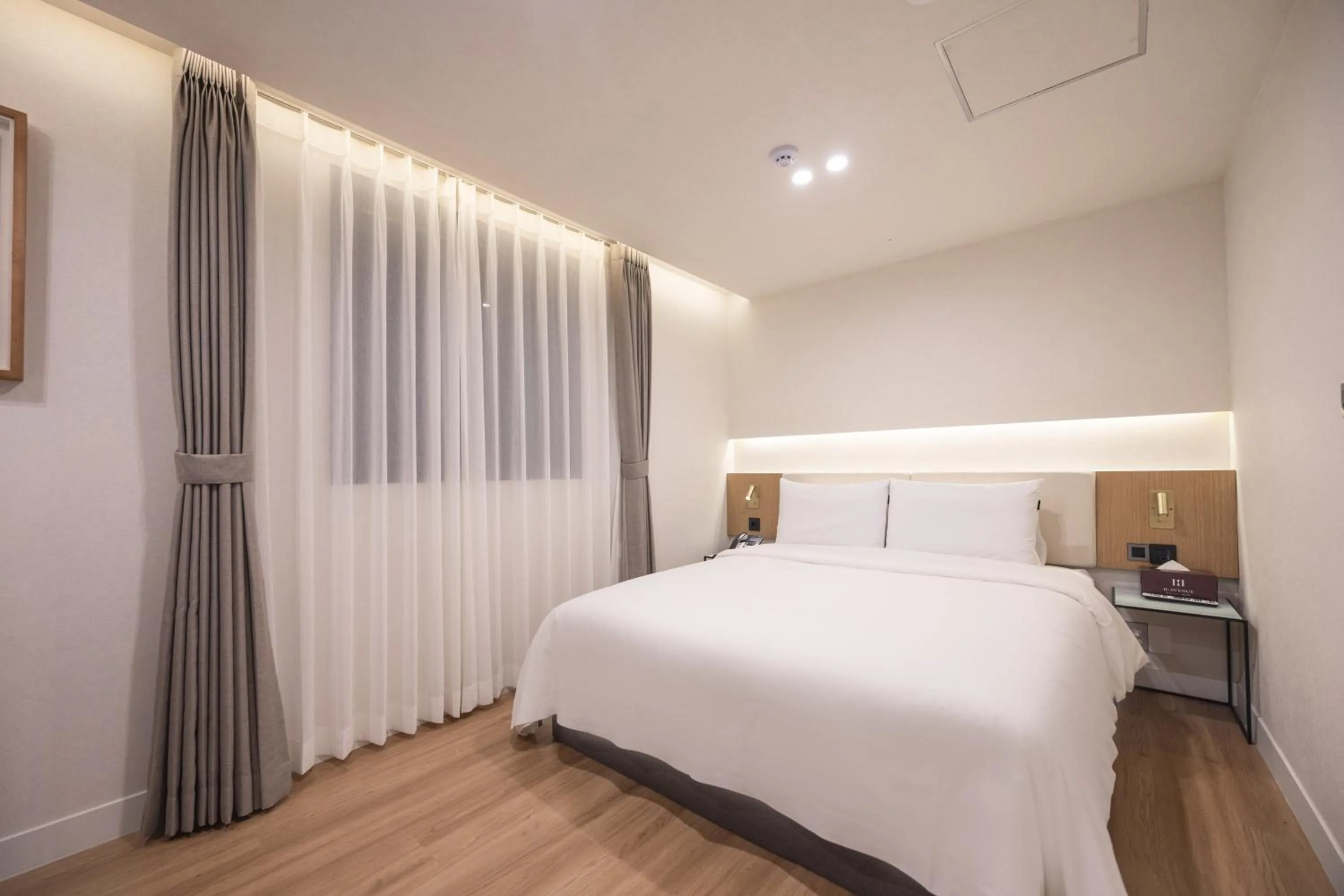 Bed in H-Avenue Hotel Haeundae