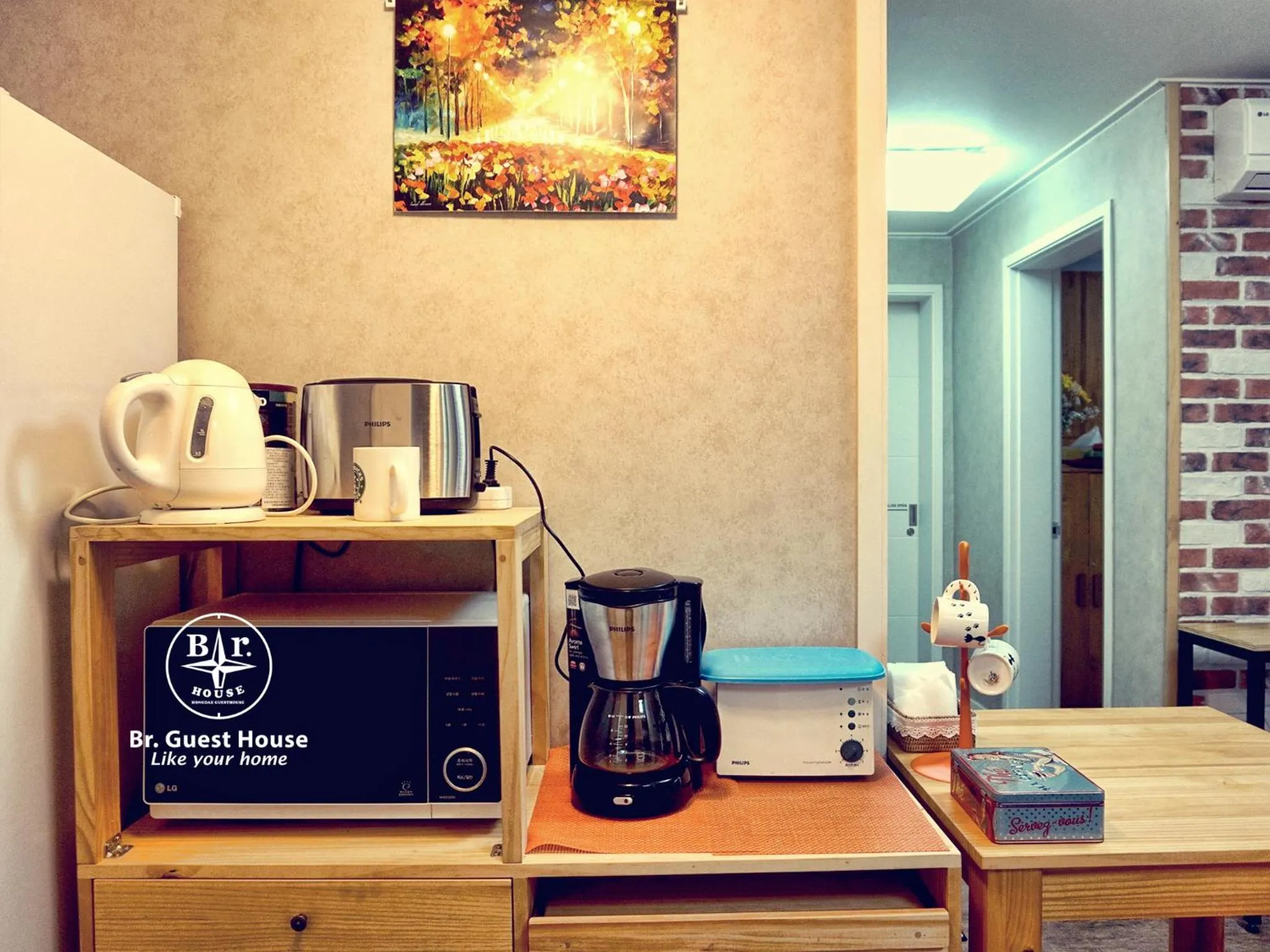 Kitchen or kitchenette in Br. Guesthouse Hongdae