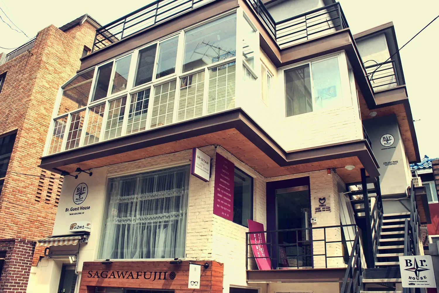 Property building in Br. Guesthouse Hongdae