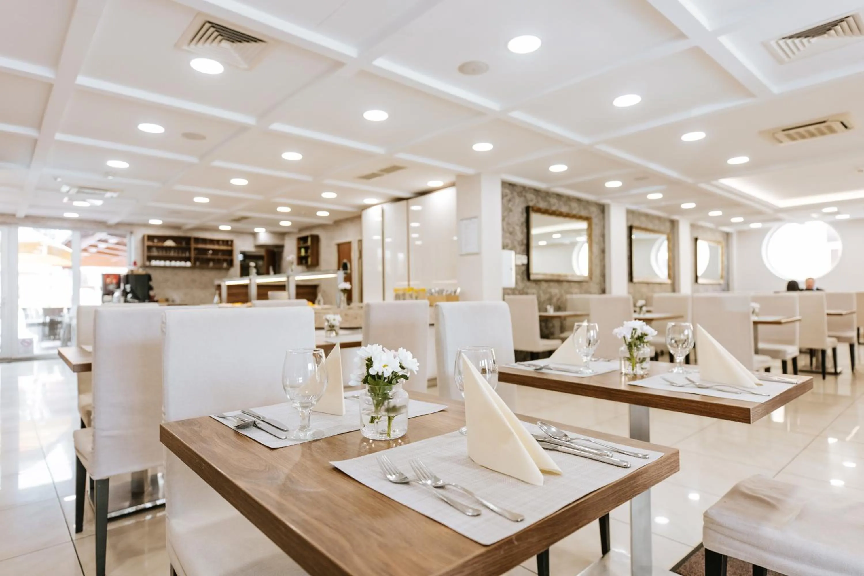 Restaurant/places to eat in Elixír Medical Wellness Hotel