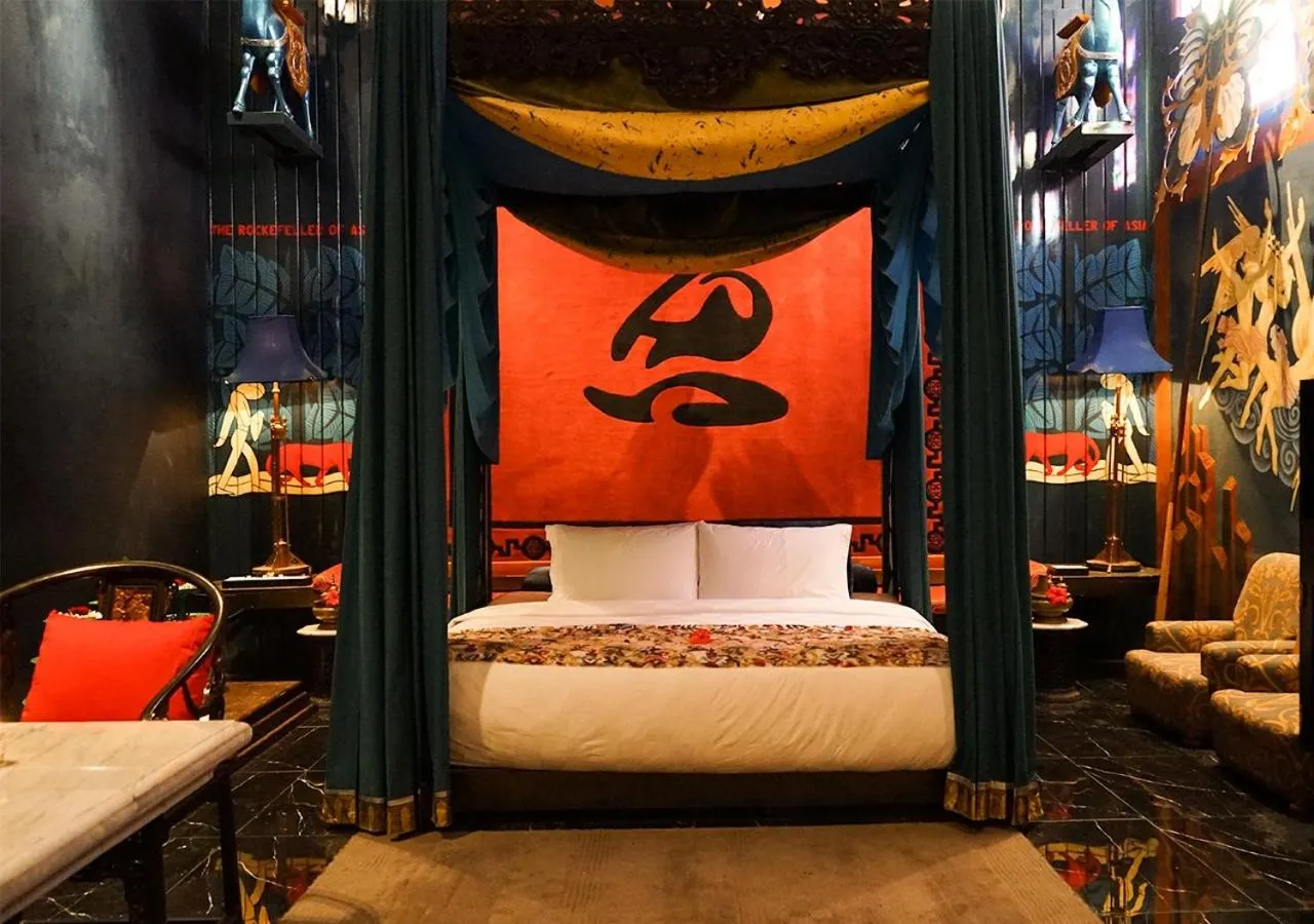 Bedroom, Bed in House of Tugu, Old Town Jakarta