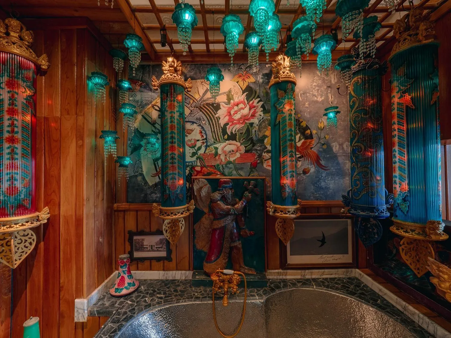 Bathroom in House of Tugu, Old Town Jakarta