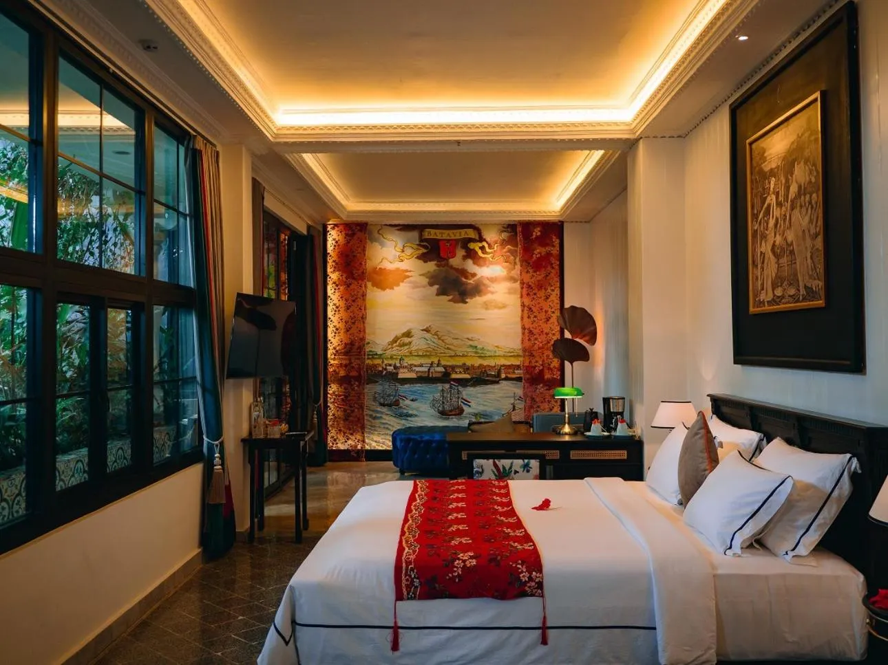 Bedroom, Bed in House of Tugu, Old Town Jakarta