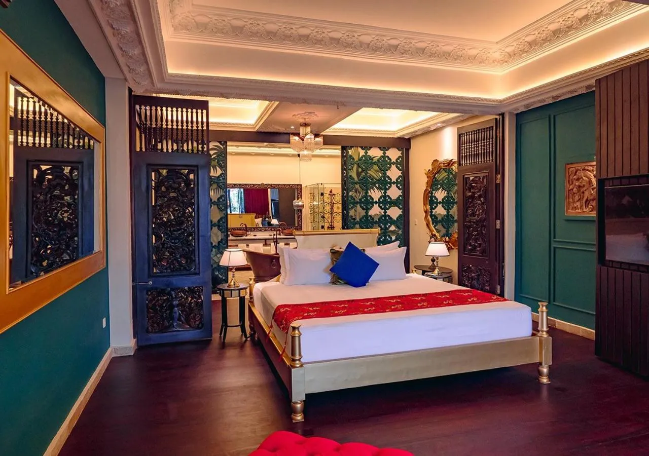 Bedroom, Bed in House of Tugu, Old Town Jakarta