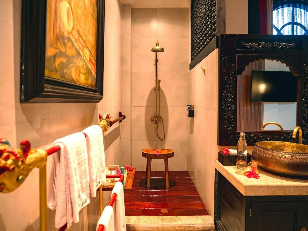 Bathroom in House of Tugu, Old Town Jakarta