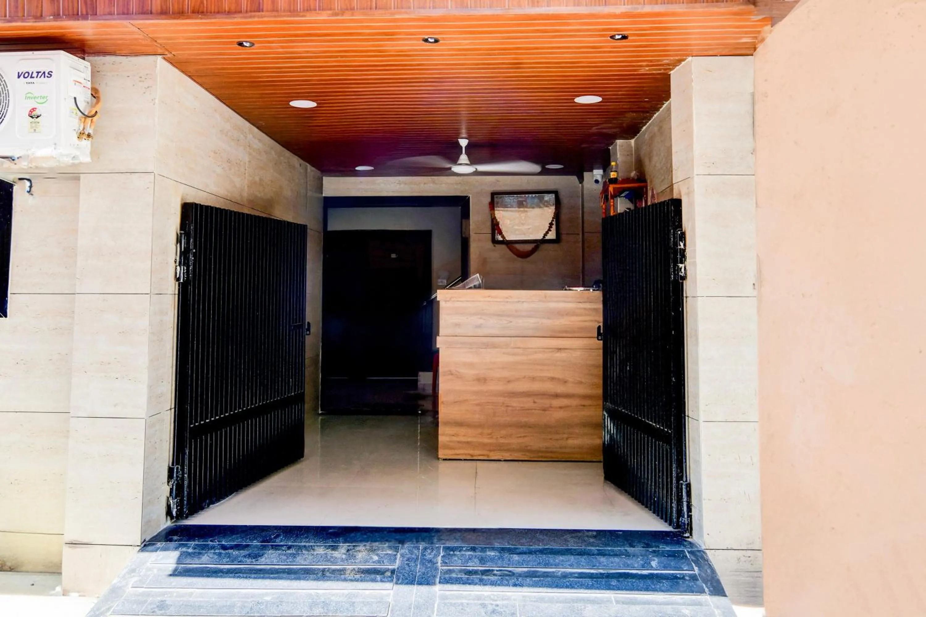 Facade/entrance in Hotel O D.V Near Medanta Hospital Indore