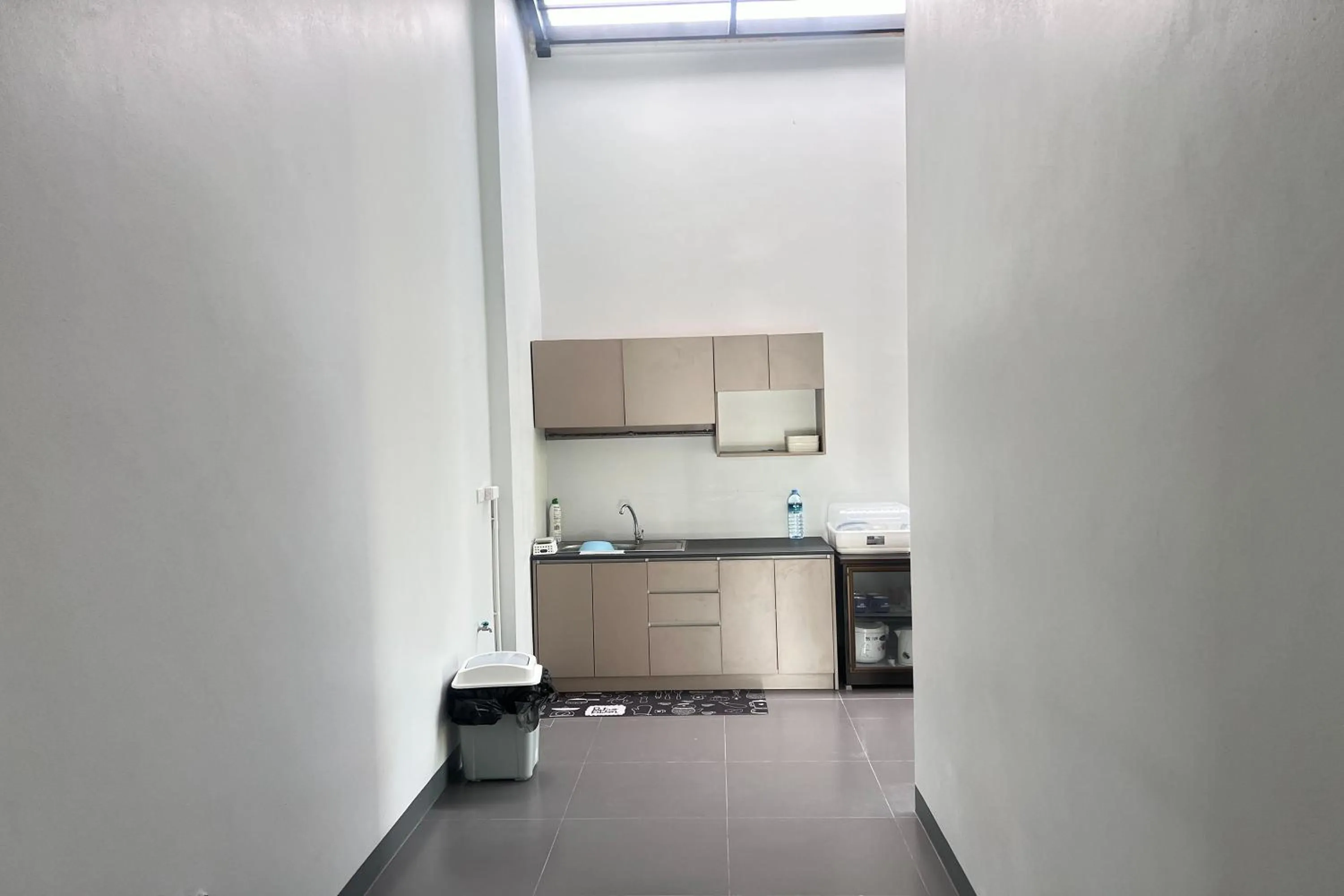 minibar in POOMe House