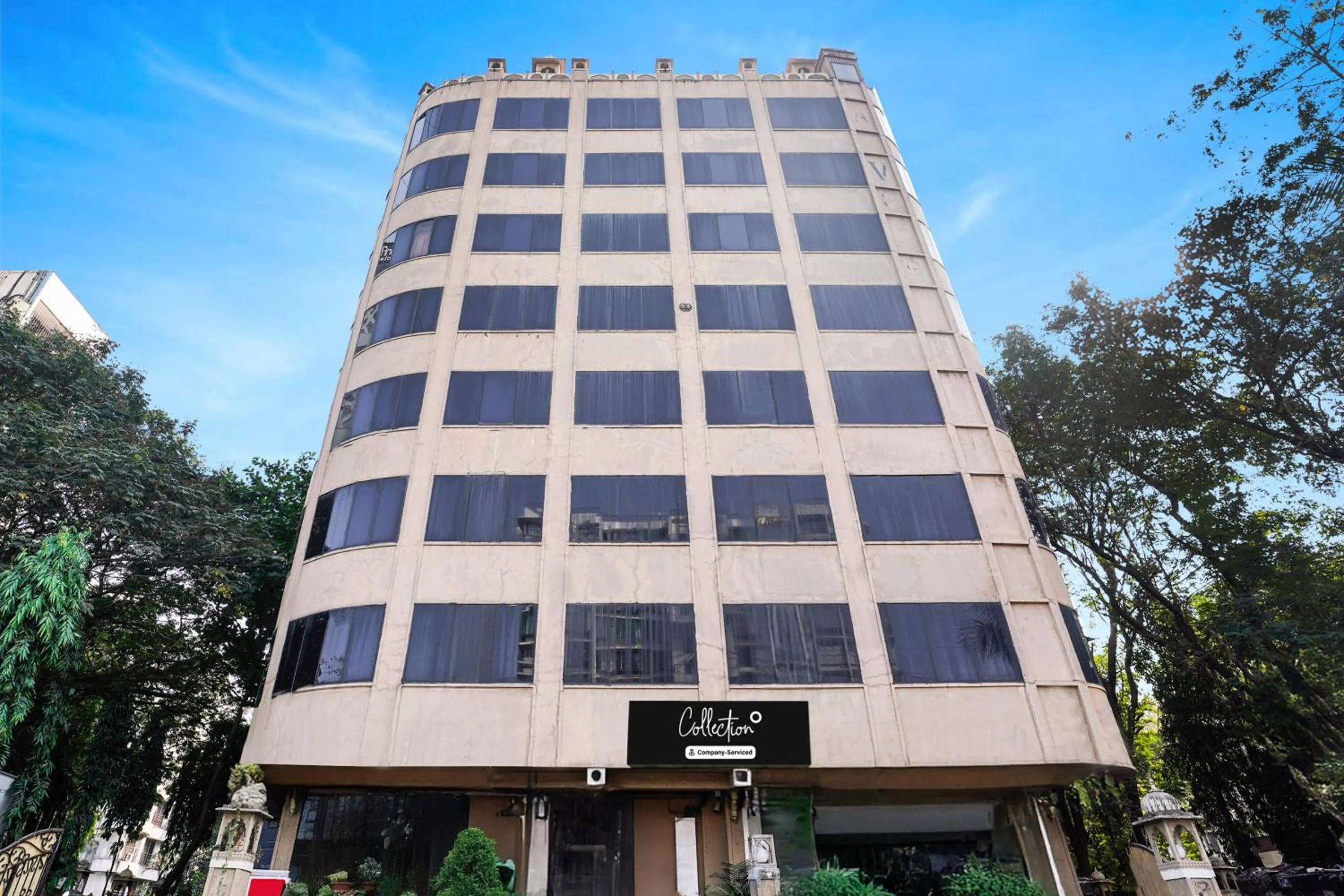 Facade/entrance in Super Collection O Andheri Near Western Express Highway