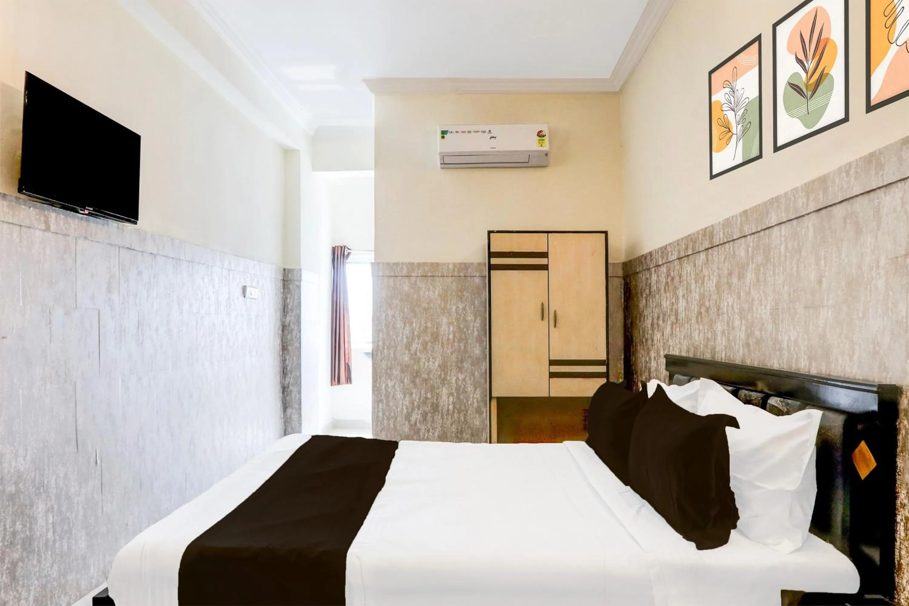 Bedroom, Bed in Collection O Kukatpally S Palace