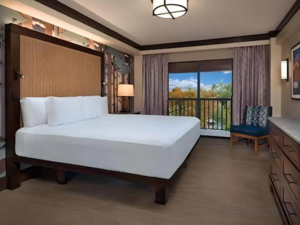 Bed in Disney's Wilderness Lodge