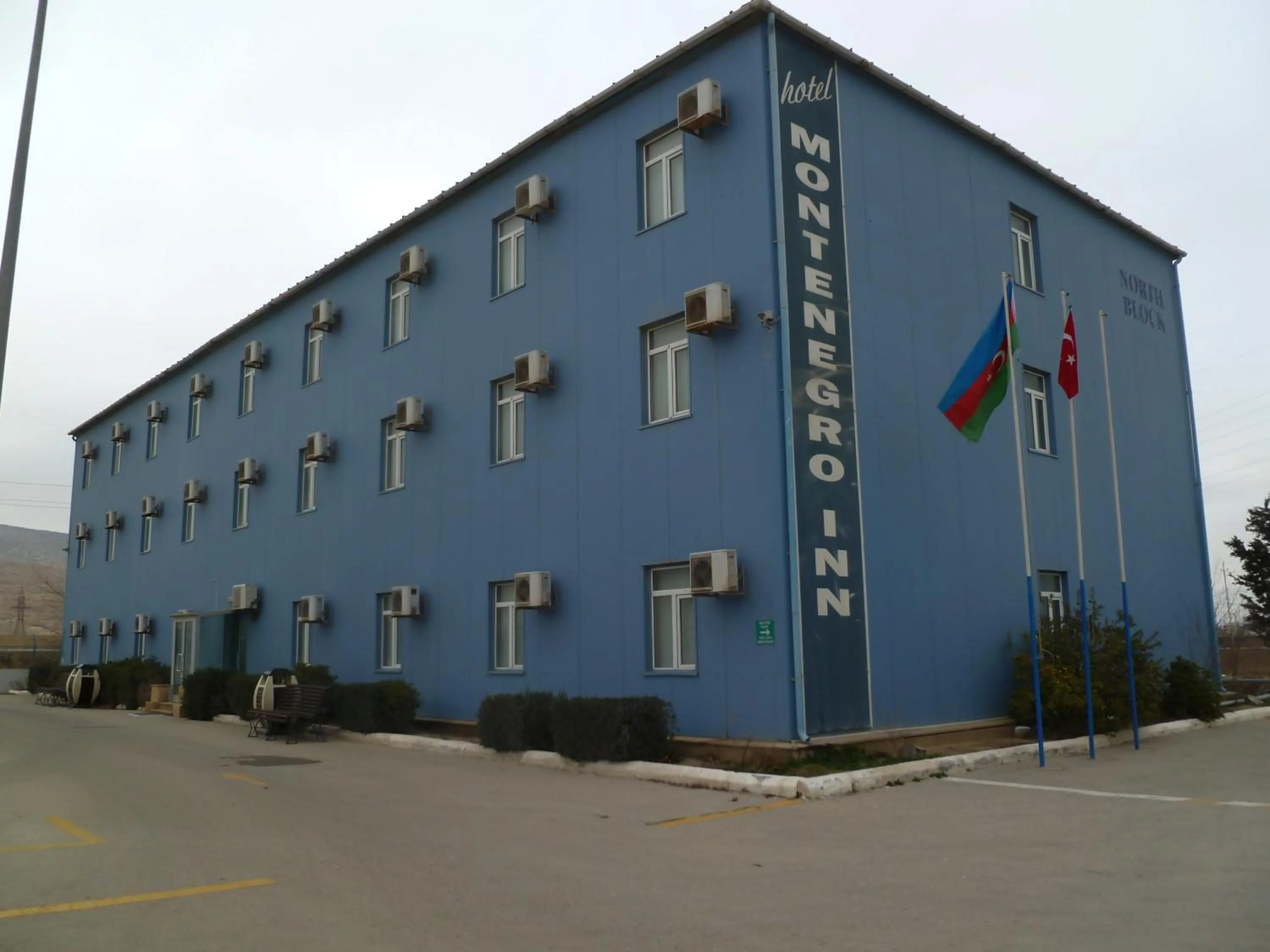 Facade/entrance in Montenegro Inn