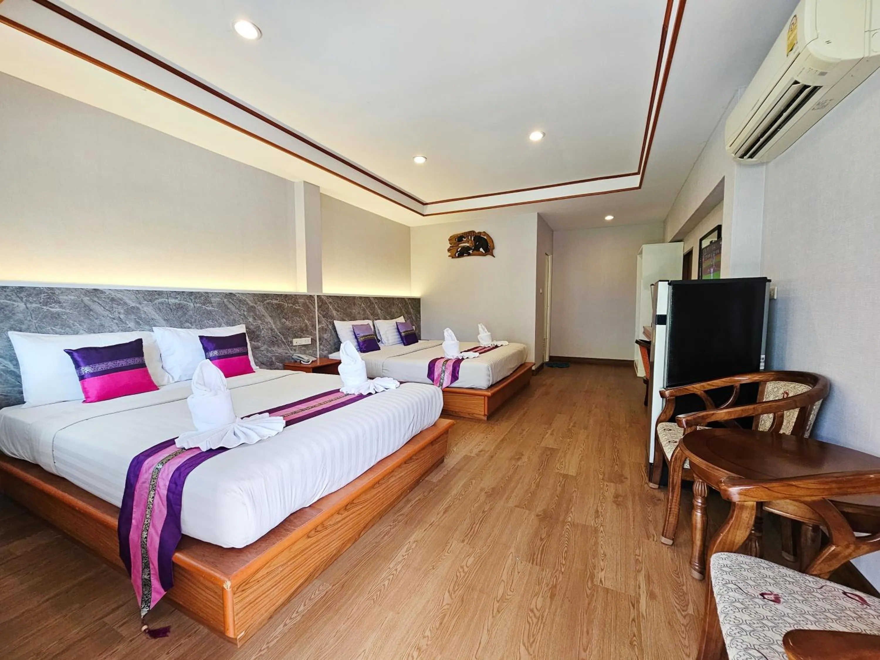 Photo of the whole room, Bed in Phaithong Sotel Resort