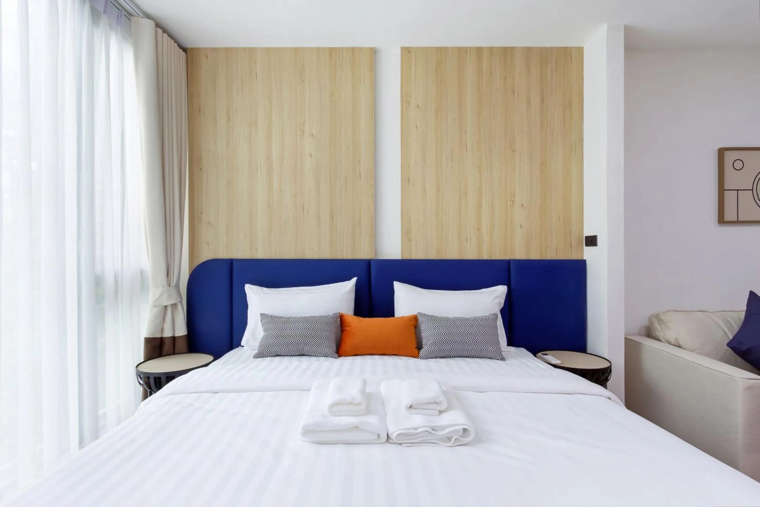 Bed in Aquila Hotel Bangkok