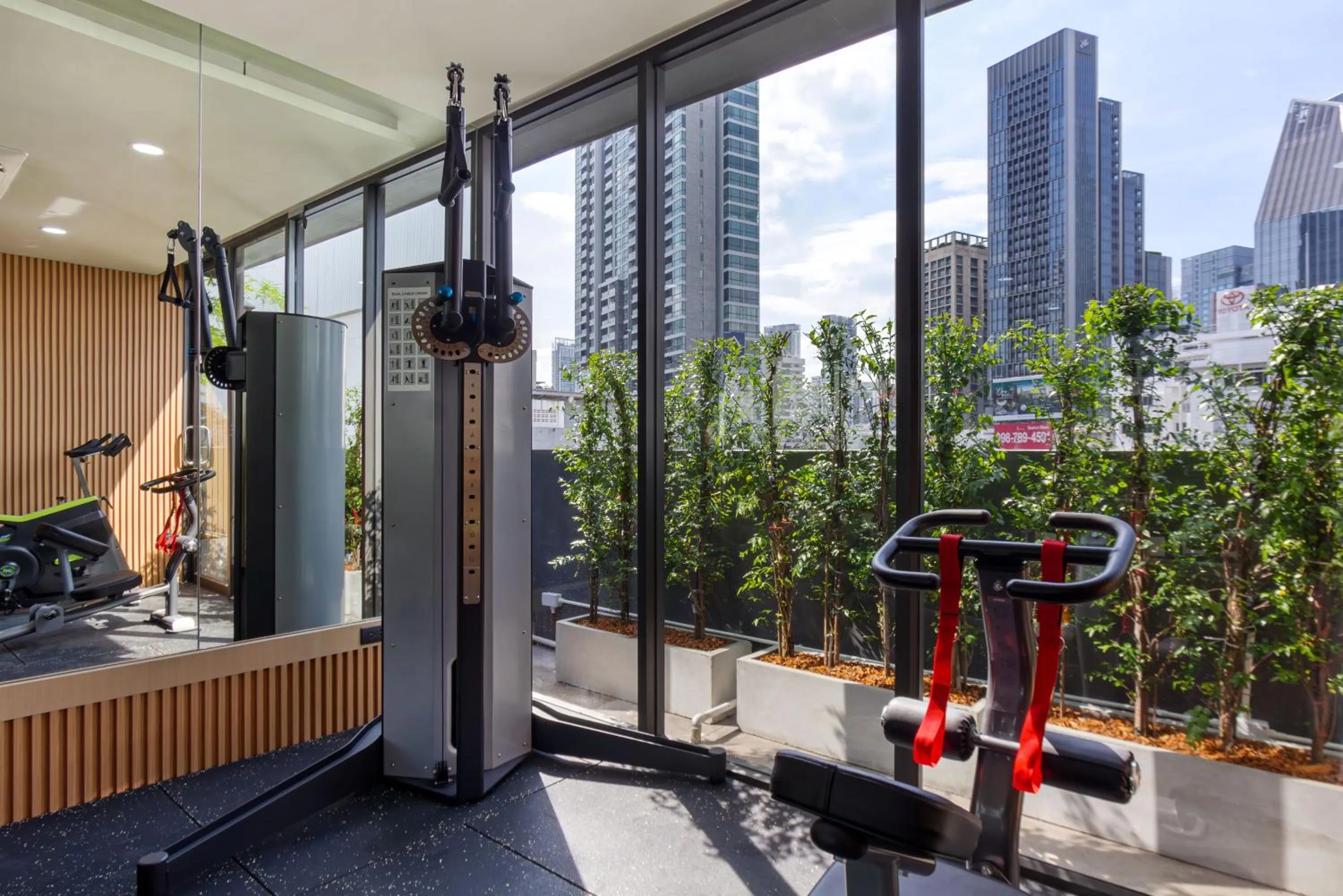 Fitness centre/facilities in Aquila Hotel Bangkok