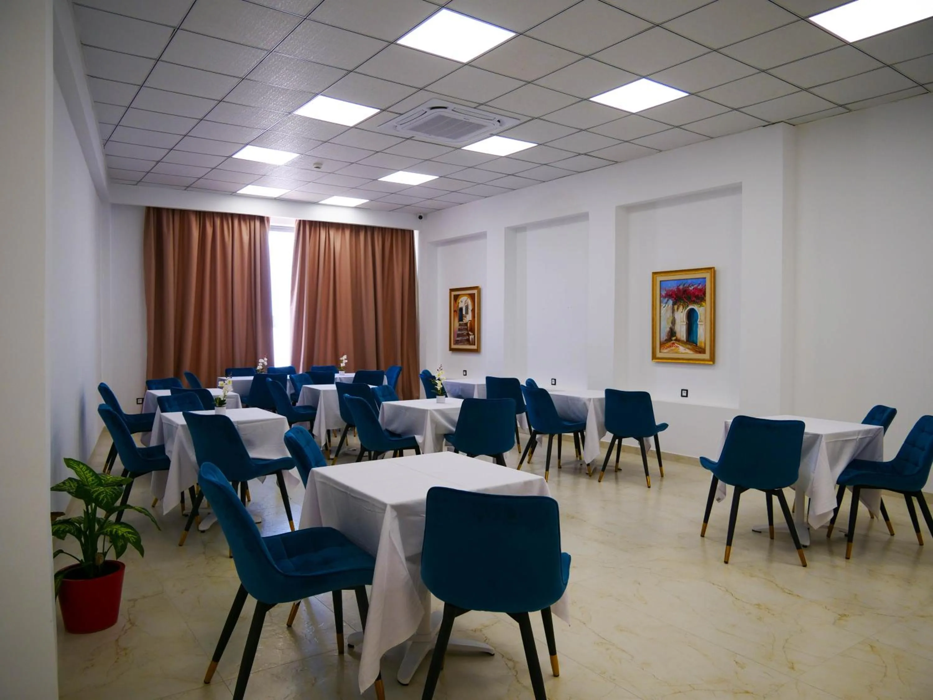 Restaurant/places to eat in Hotel Djerba Inn