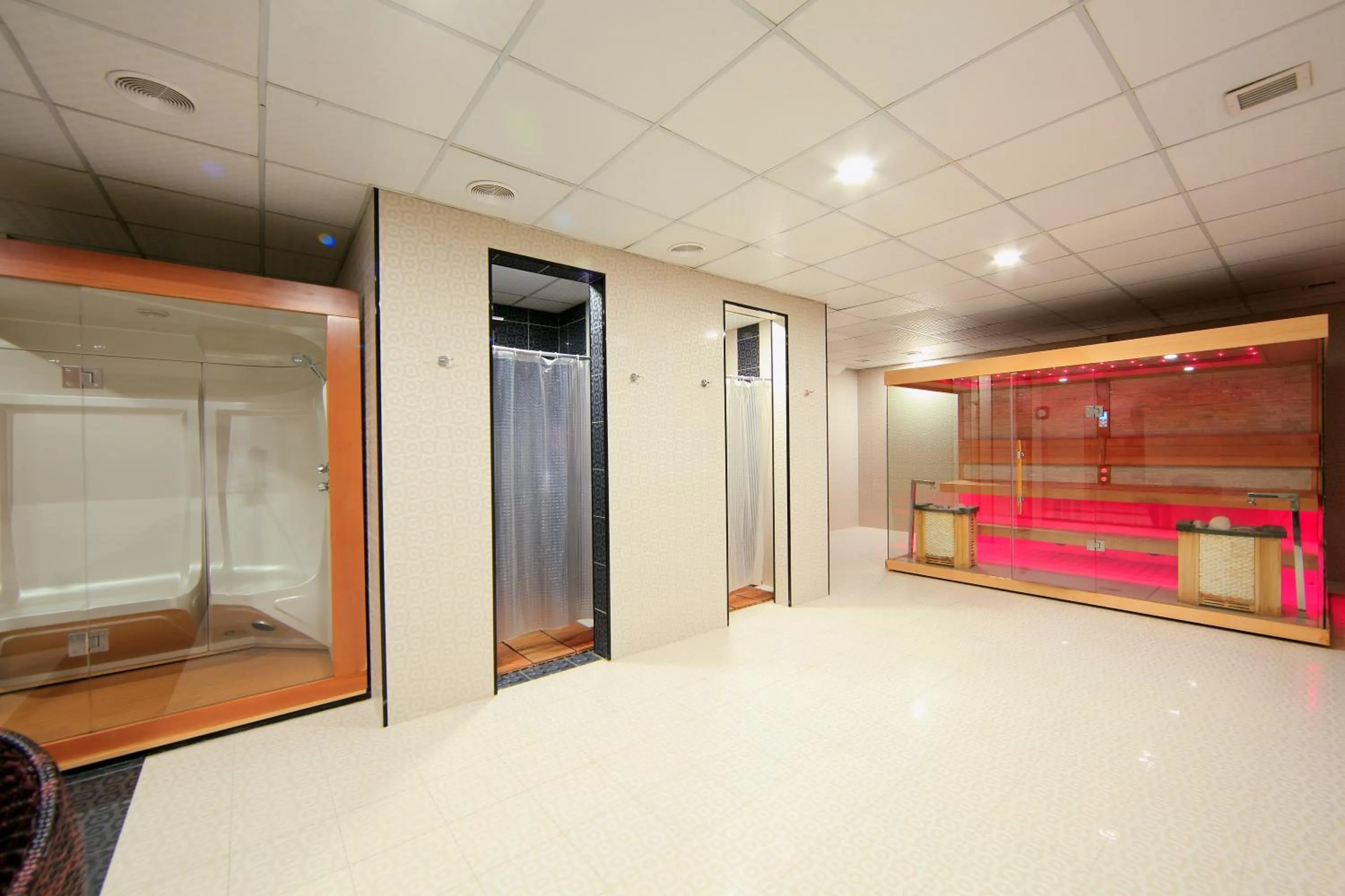Sauna in Damas International Hotel
