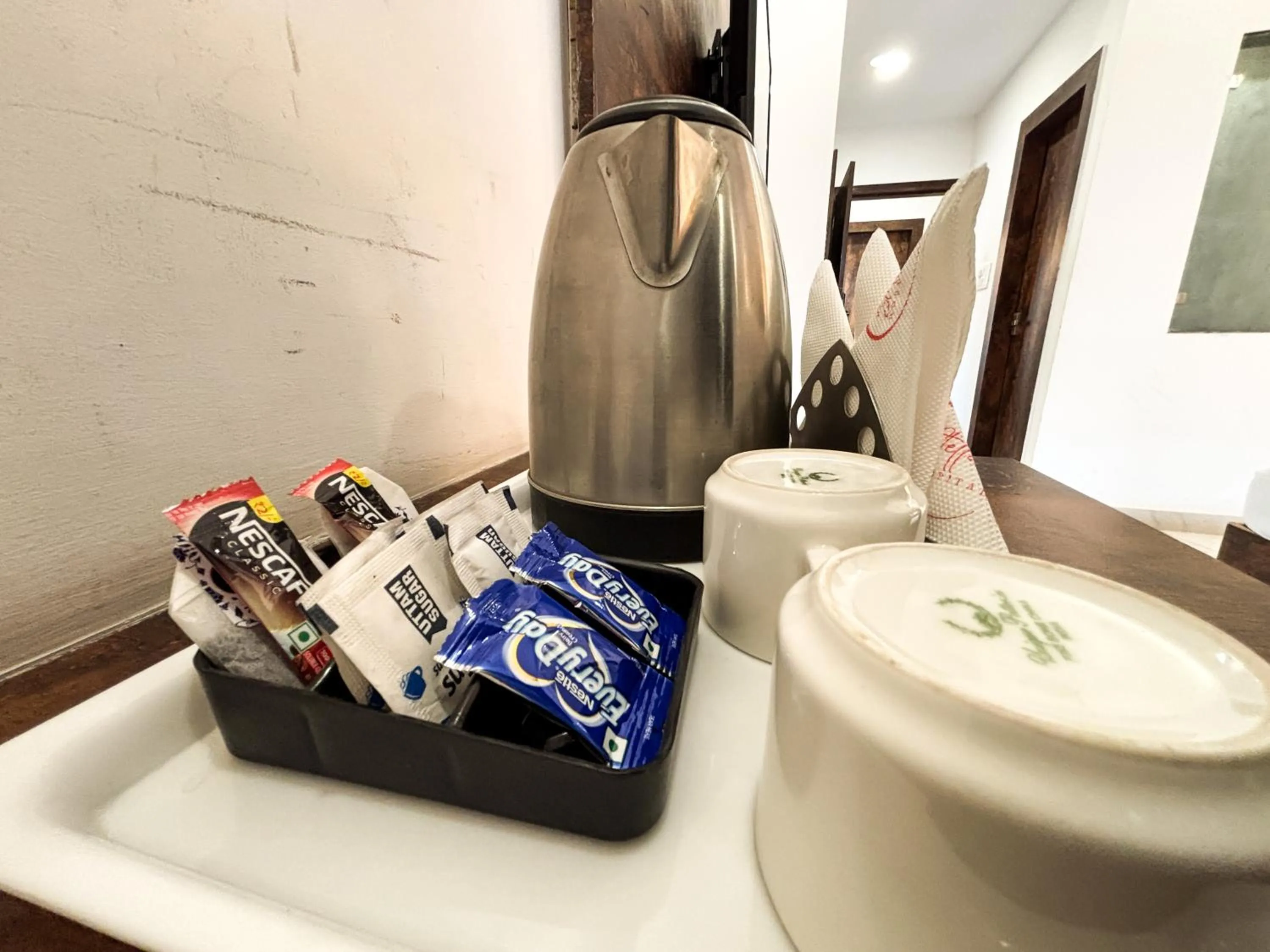 Coffee/tea facilities in Hotel Shoolin Suites Boutique Haridwar