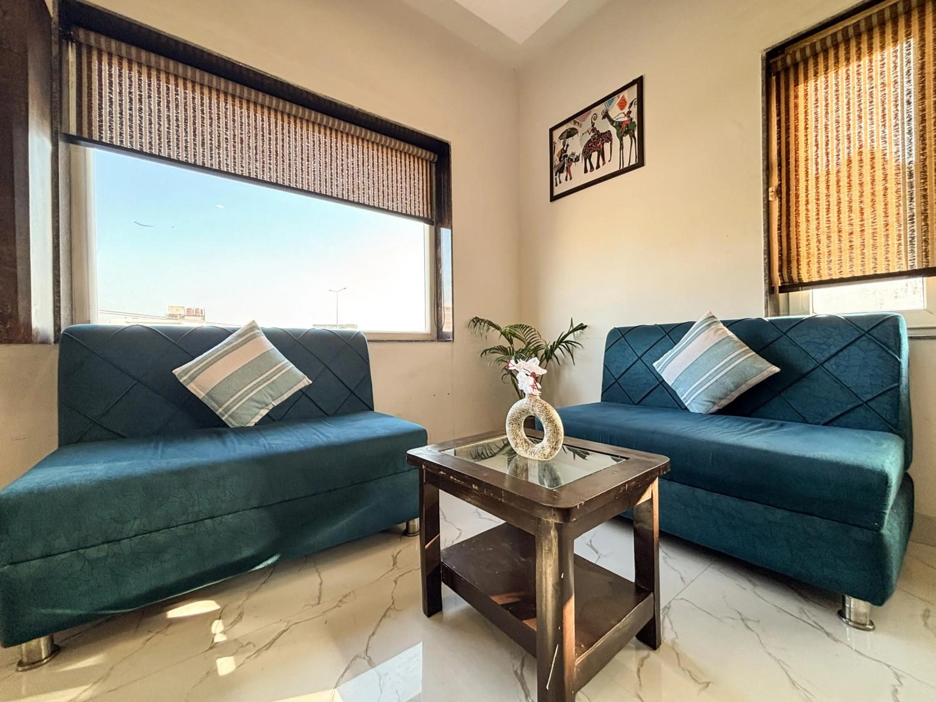 Seating area in Hotel Shoolin Suites Boutique Haridwar