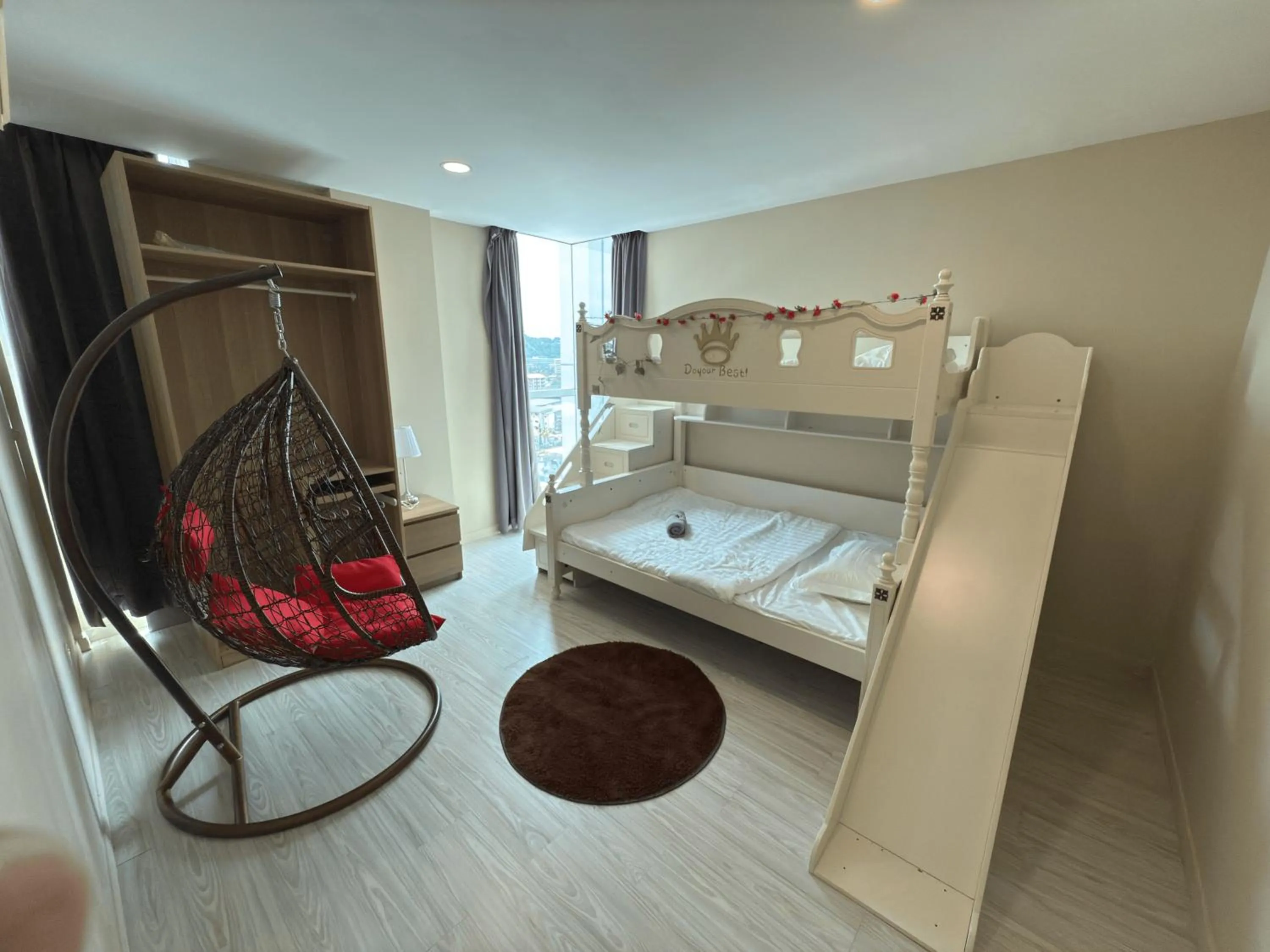 Bed in Sutera Avenue Kota Kinabalu City Centre LW Suites