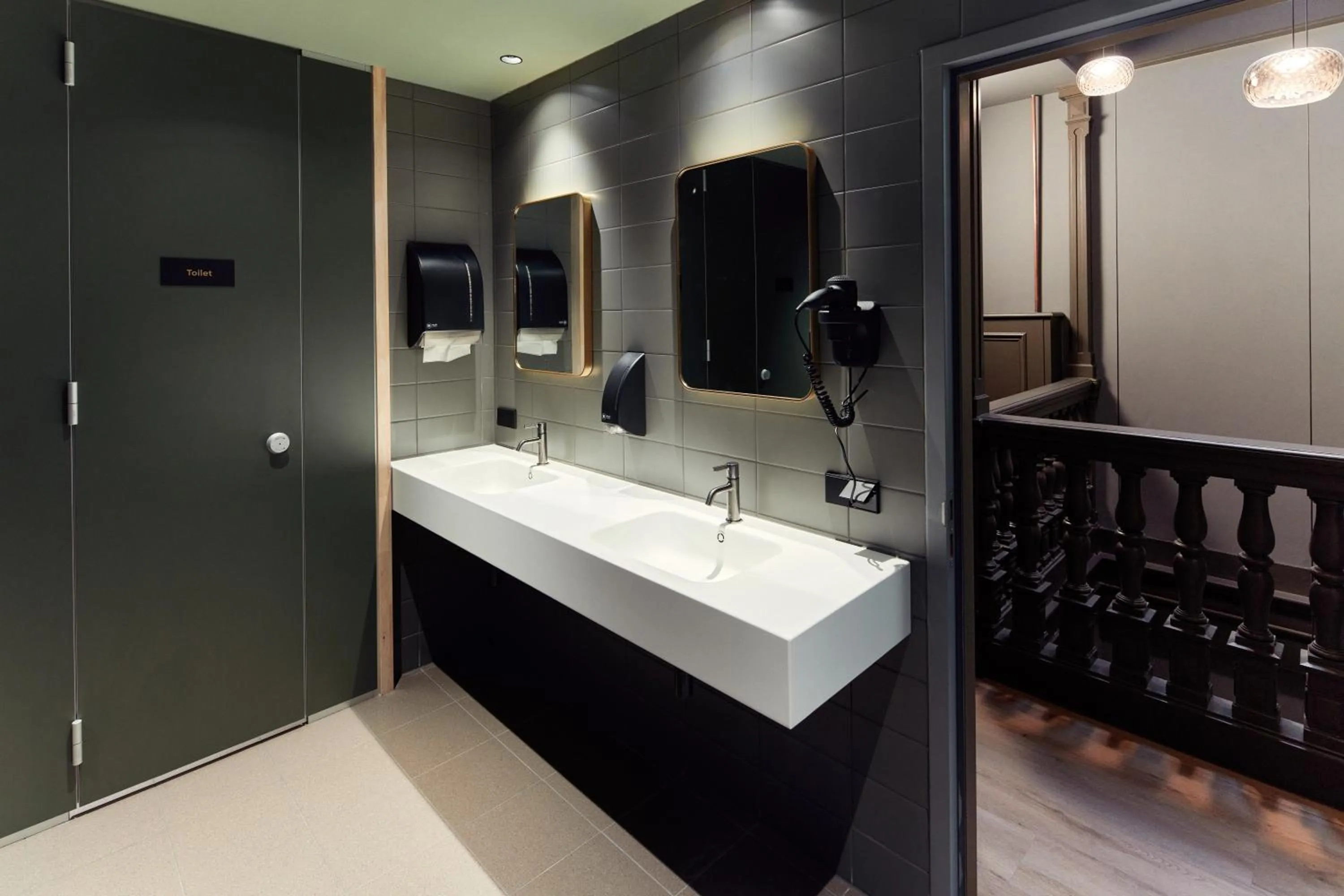 Bathroom in The Elephant Hostel