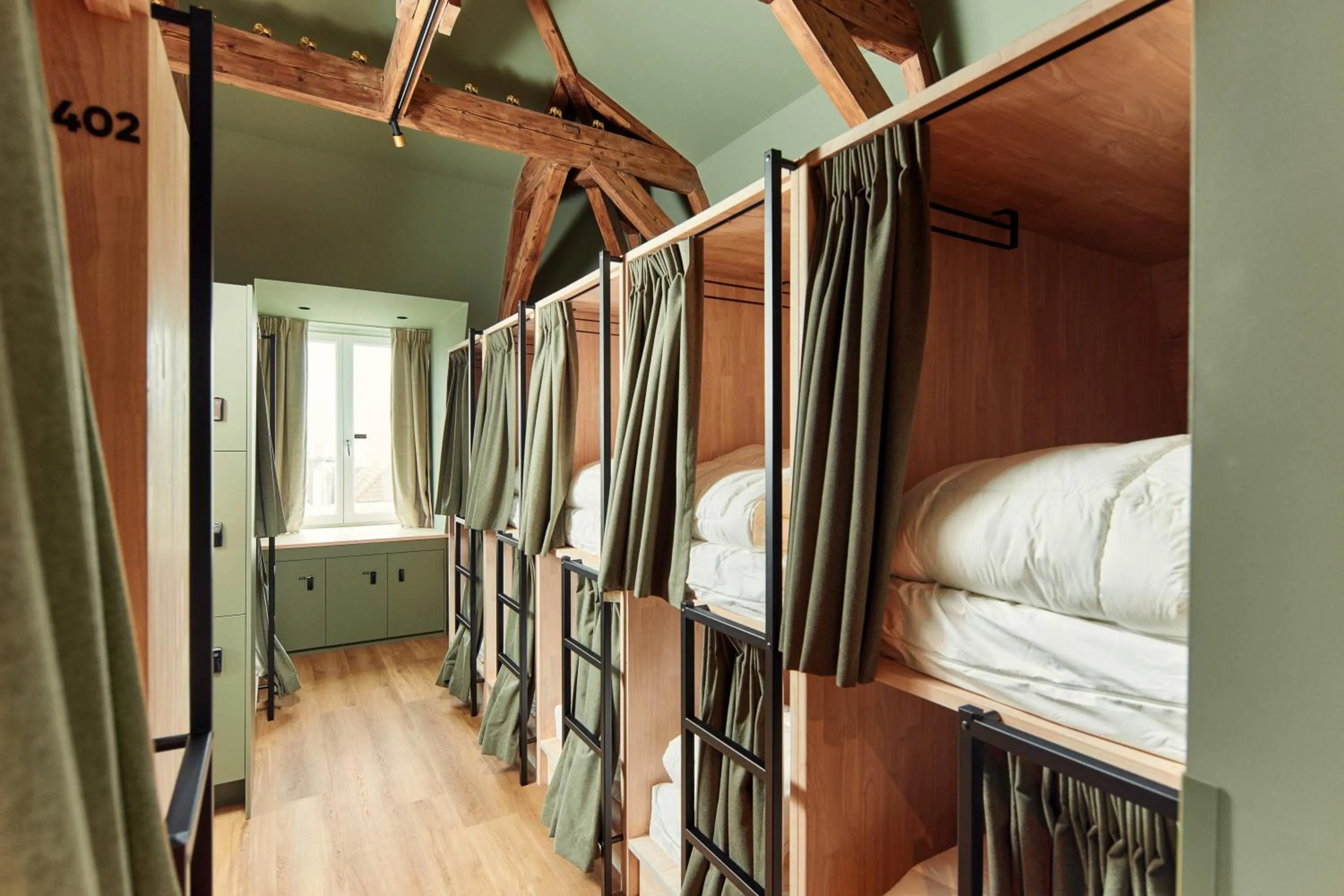 Photo of the whole room, Bed in The Elephant Hostel