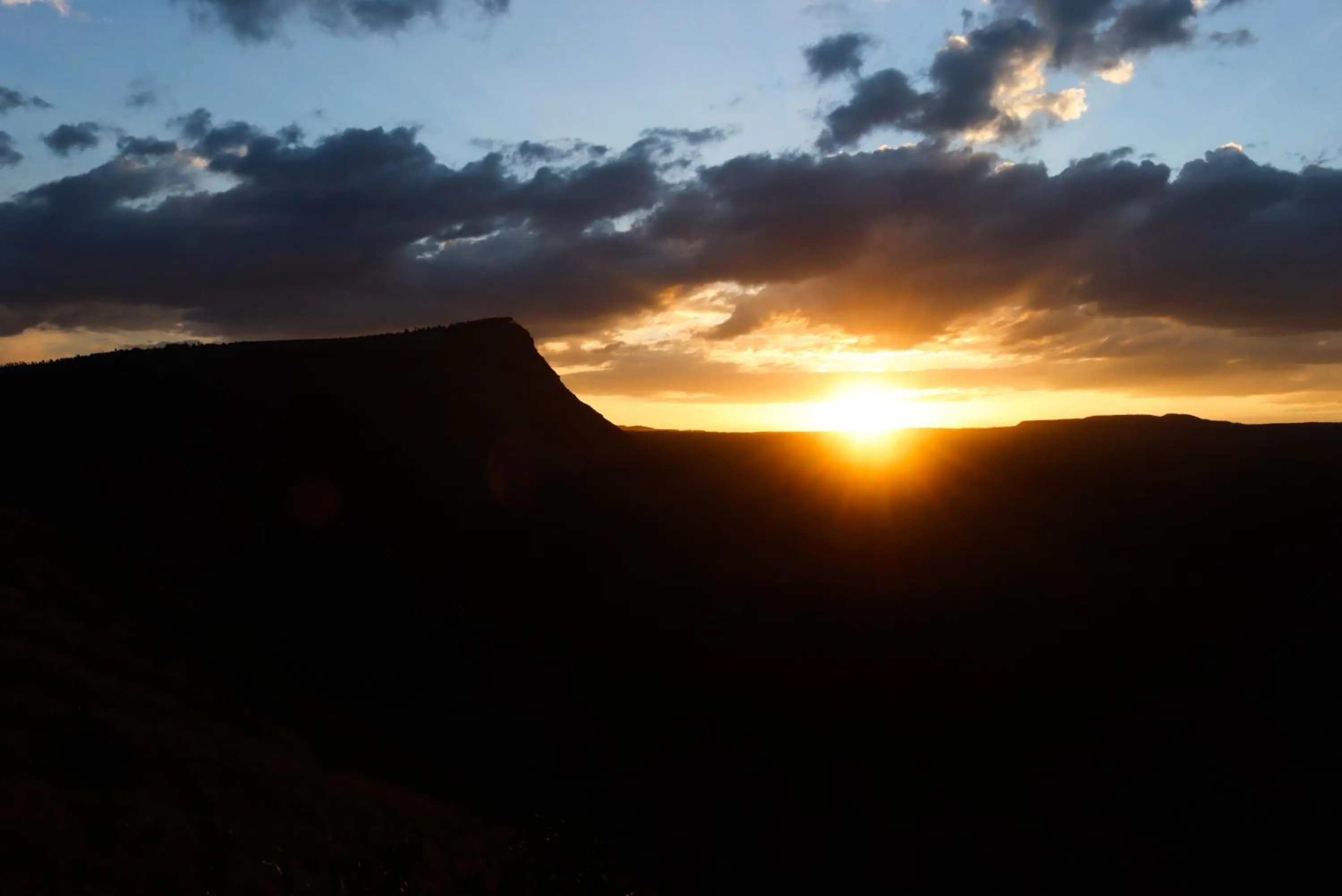 Sunset in Maili Saba Camp