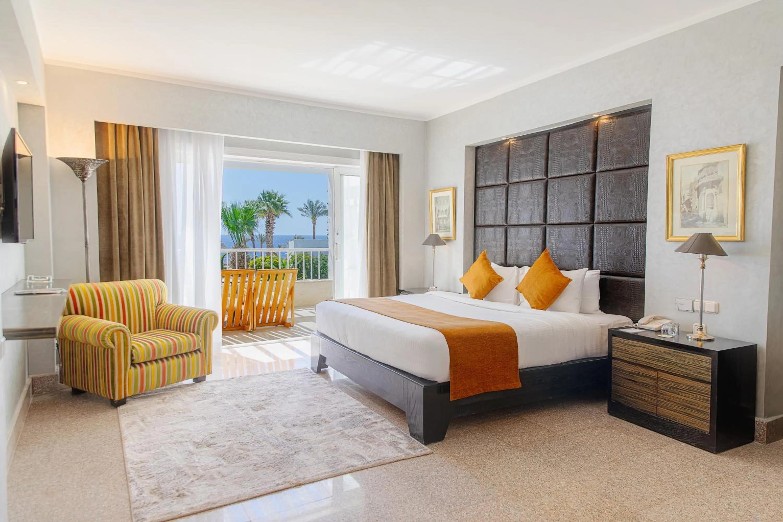 Bedroom, Bed in Royal Monte-Carlo Sharm Resort & SPA